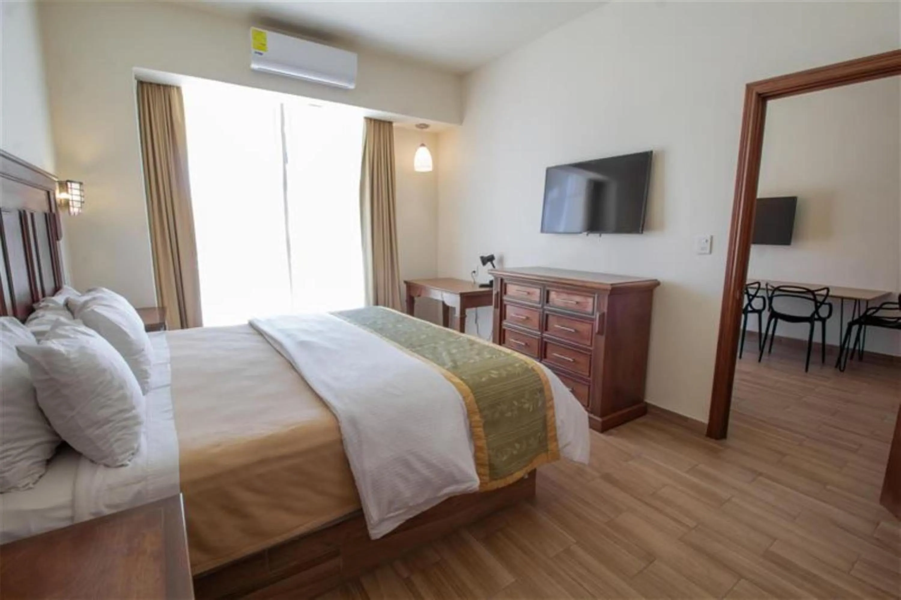 Bedroom in Hecthorny San Carlos Tequisquiapan, BW Signature Collection