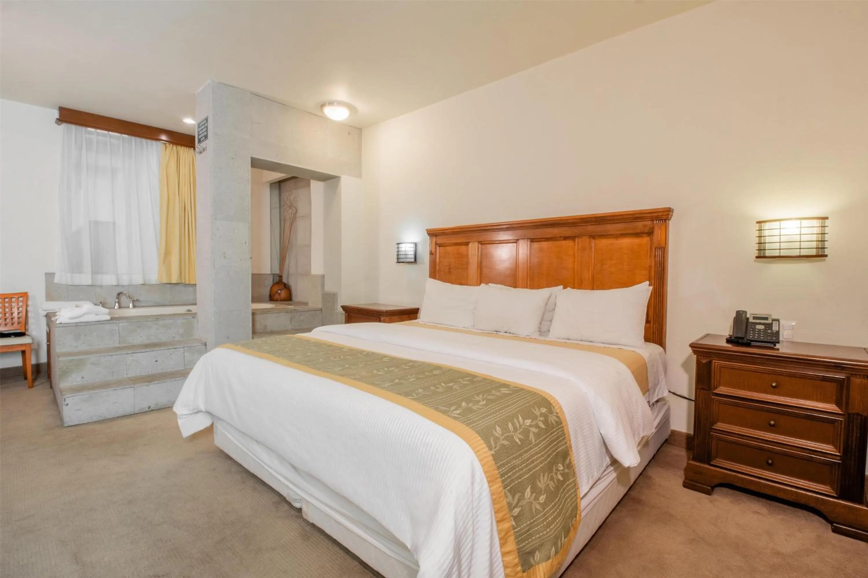 Photo of the whole room in Hecthorny San Carlos Tequisquiapan, BW Signature Collection