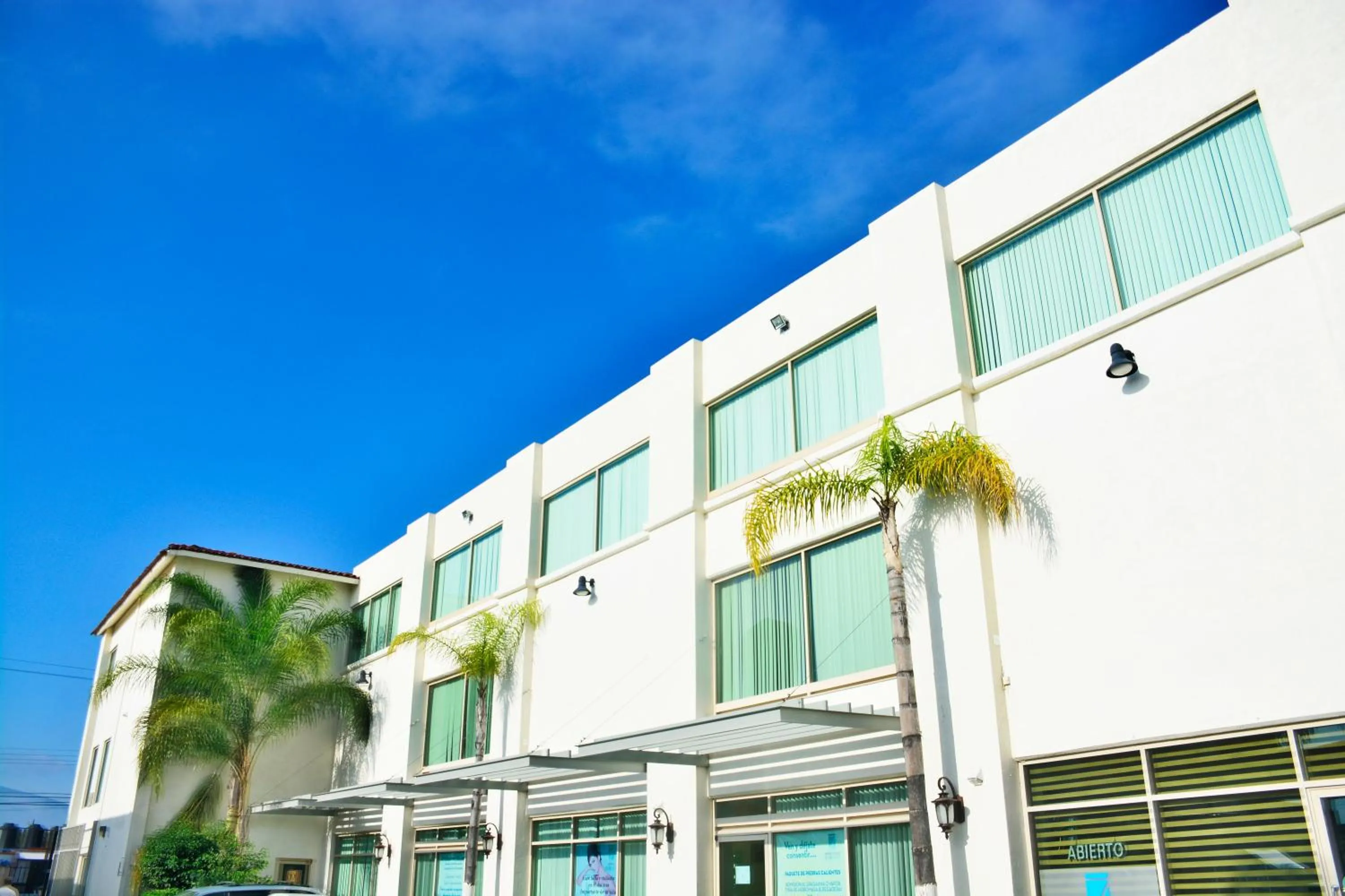 Facade/entrance in Hotel San Carlos Tequisquiapan