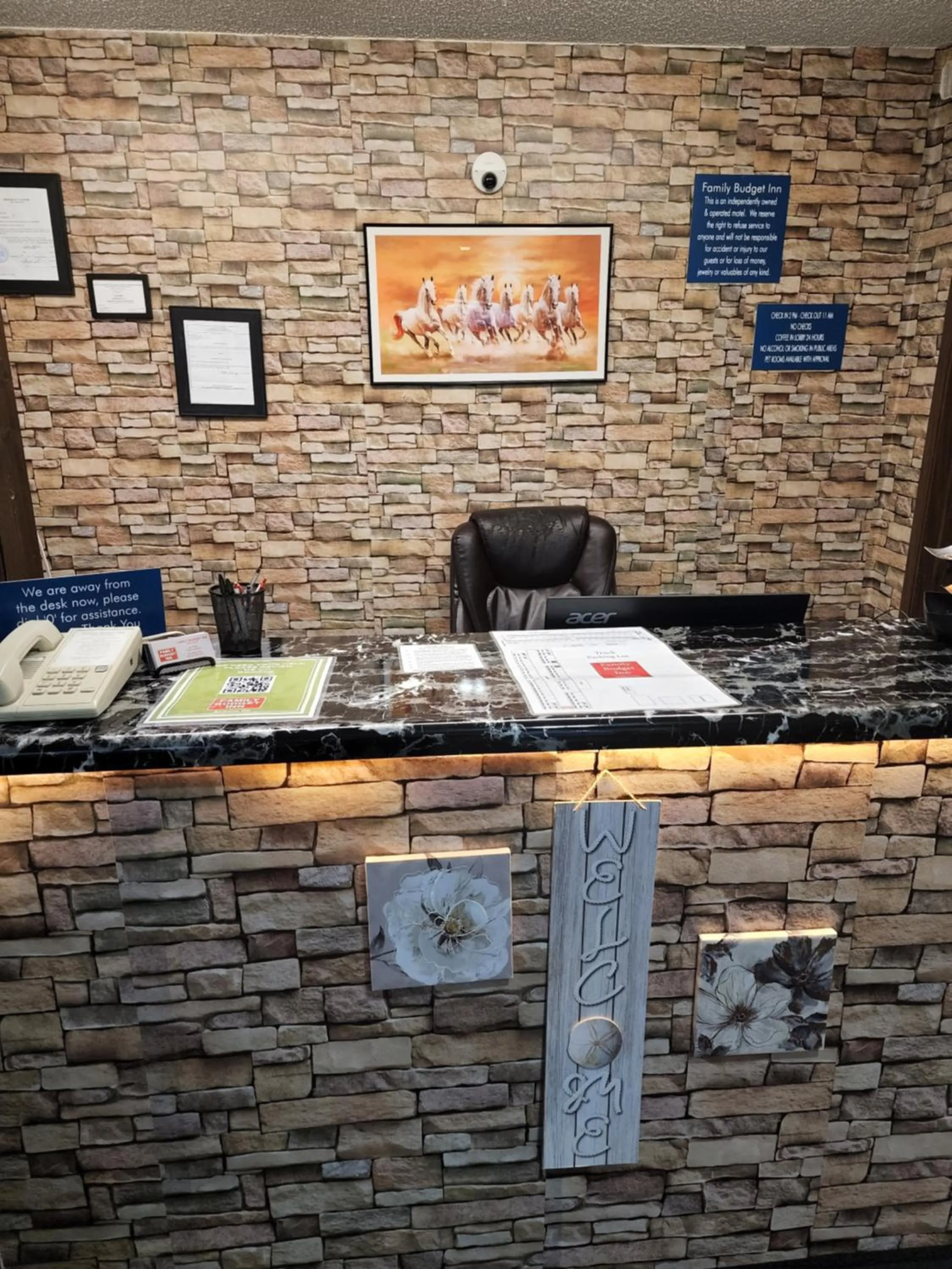 Property building in Family Budget Inn