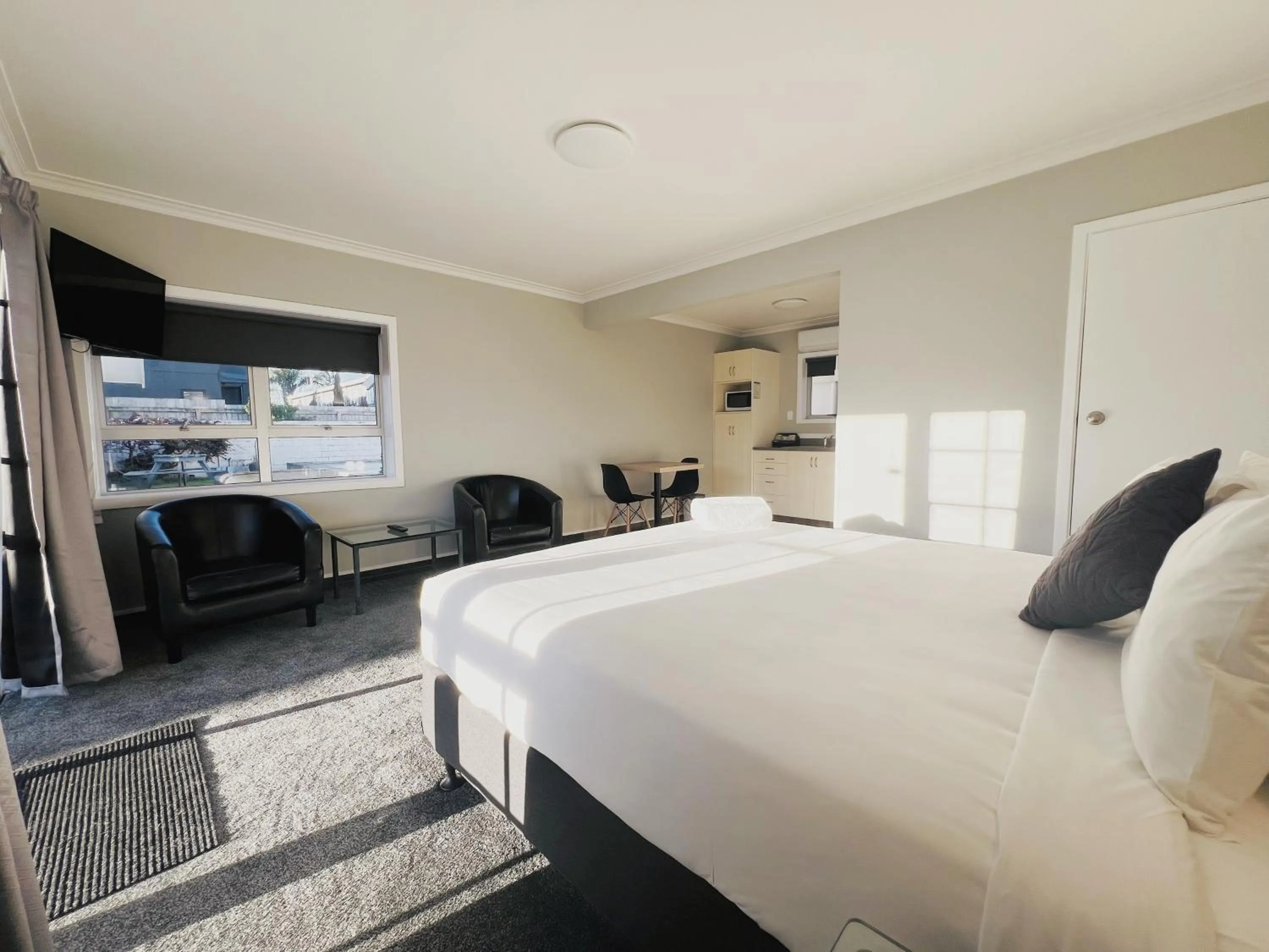 Bed in Barclay Motel