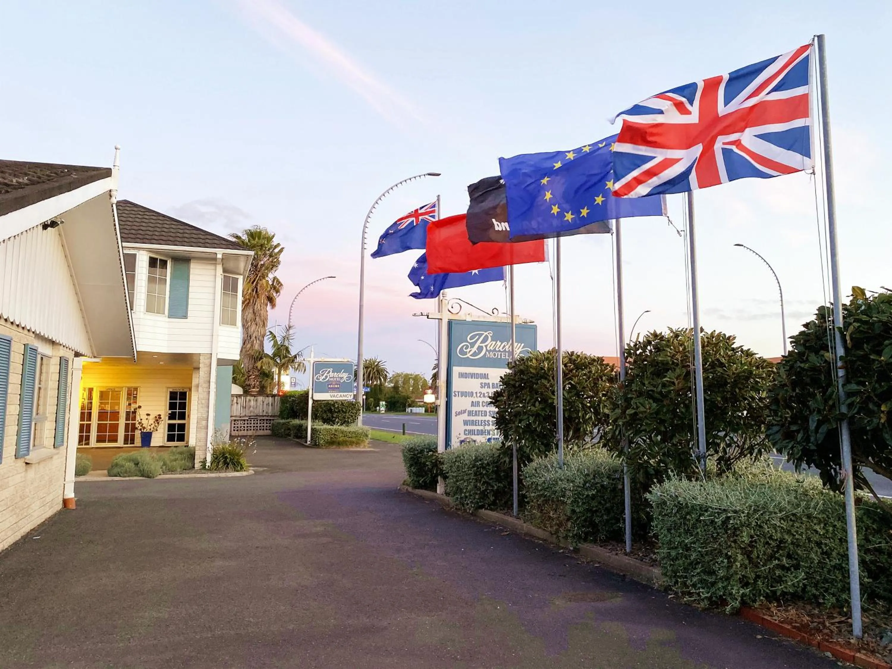 Property building in Barclay Motel