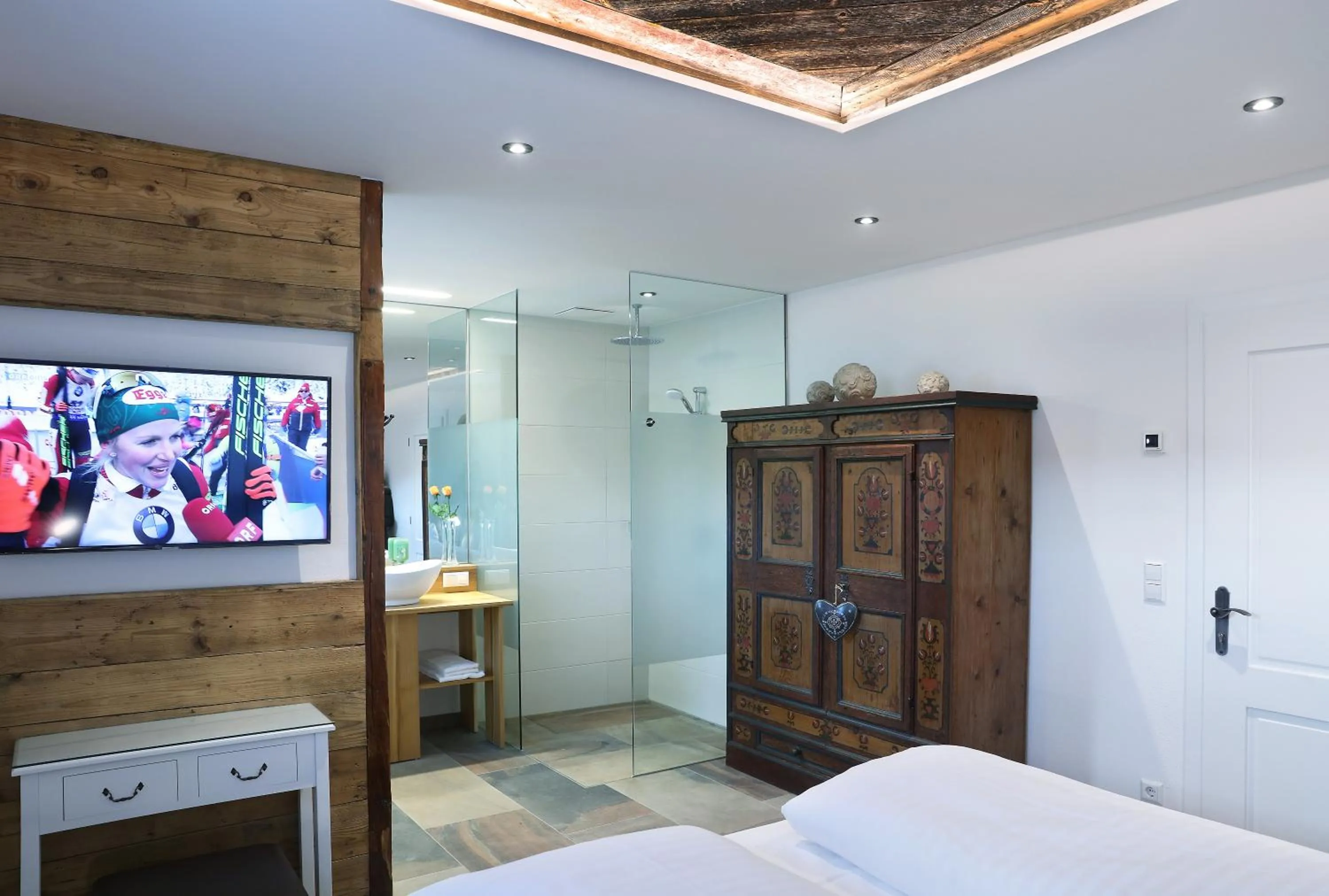 TV and multimedia, Bed in Landschützer's Country Suites