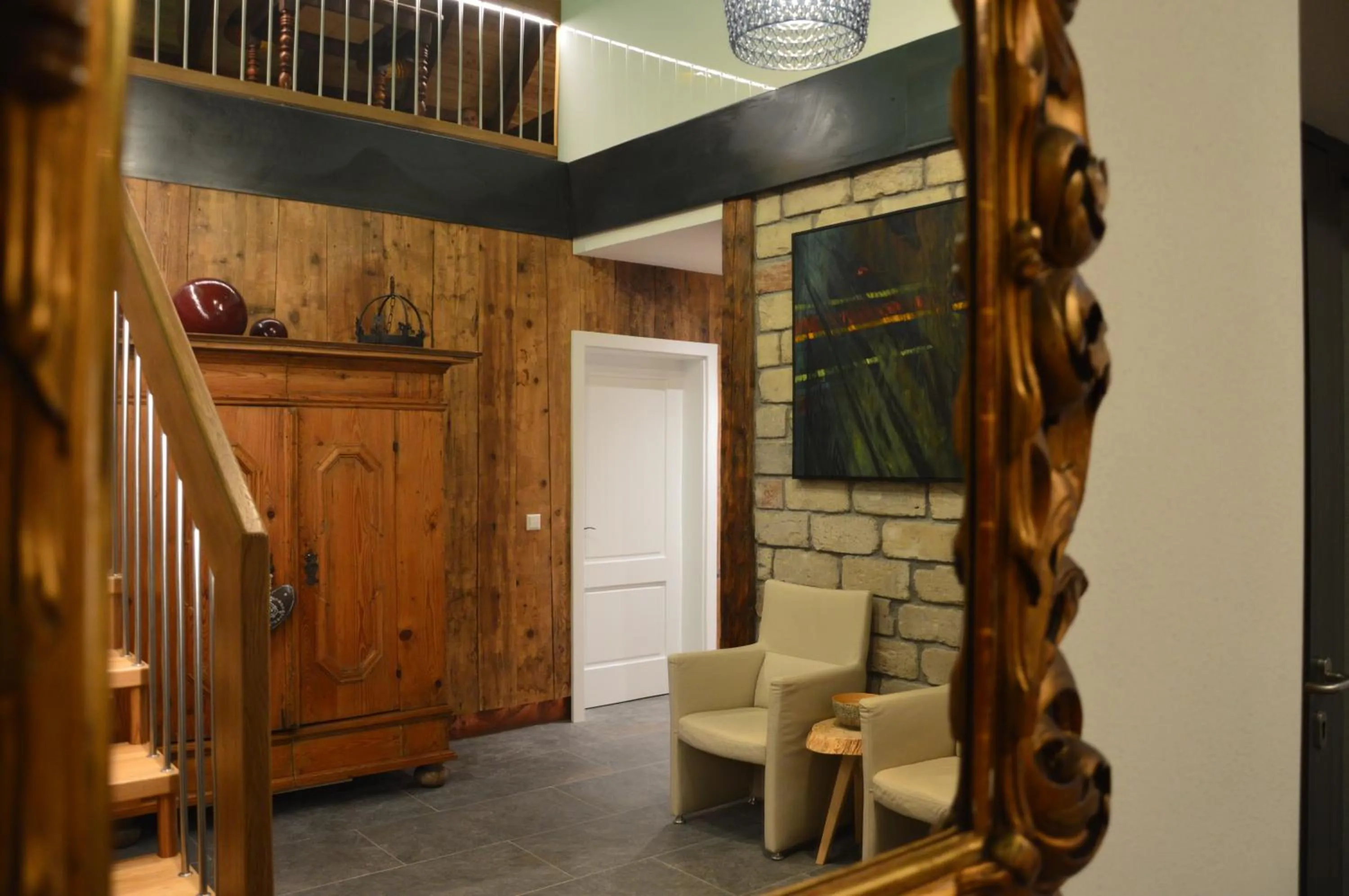 Seating area in Landschützer's Country Suites