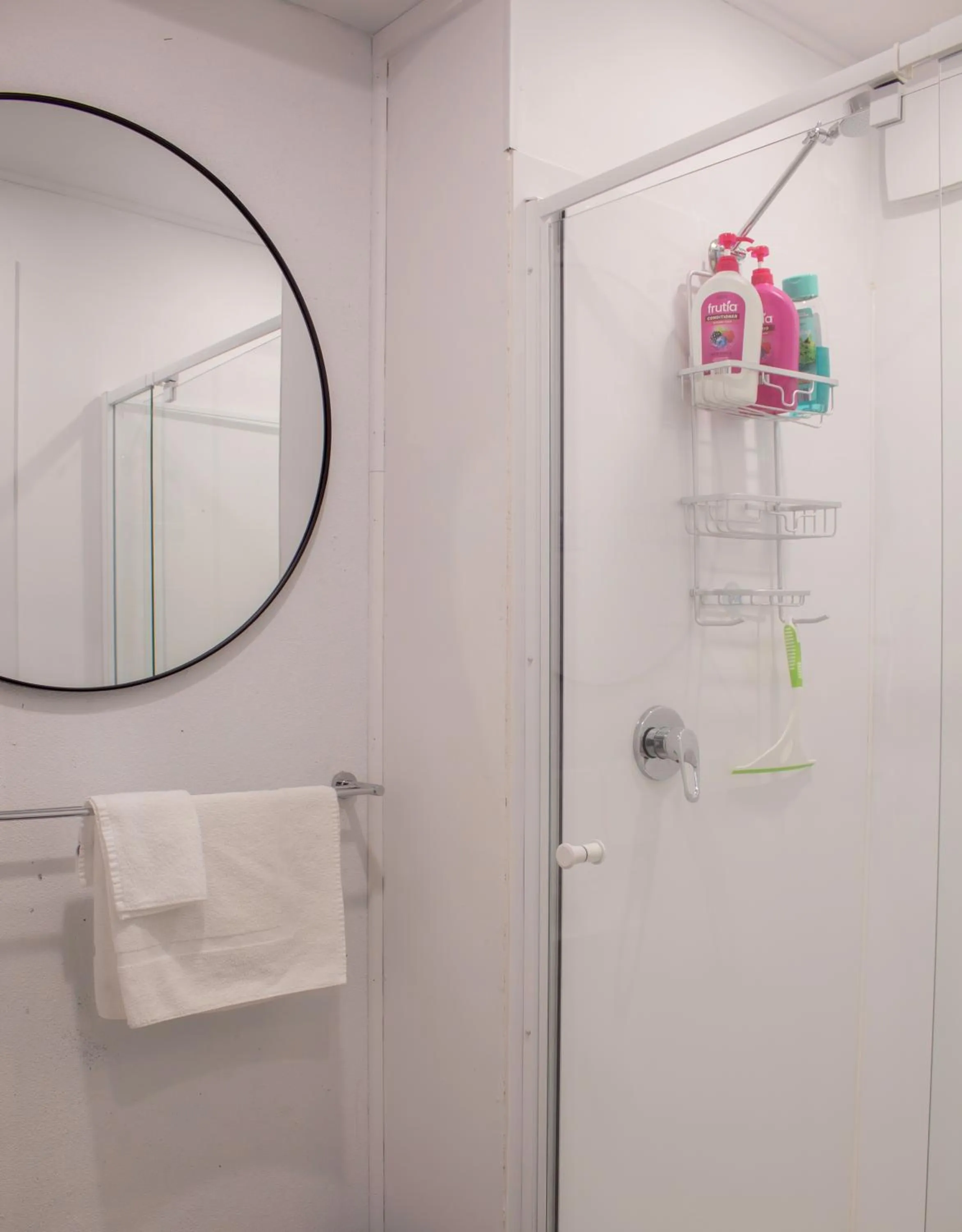 Shower in Wangaratta Motor Inn