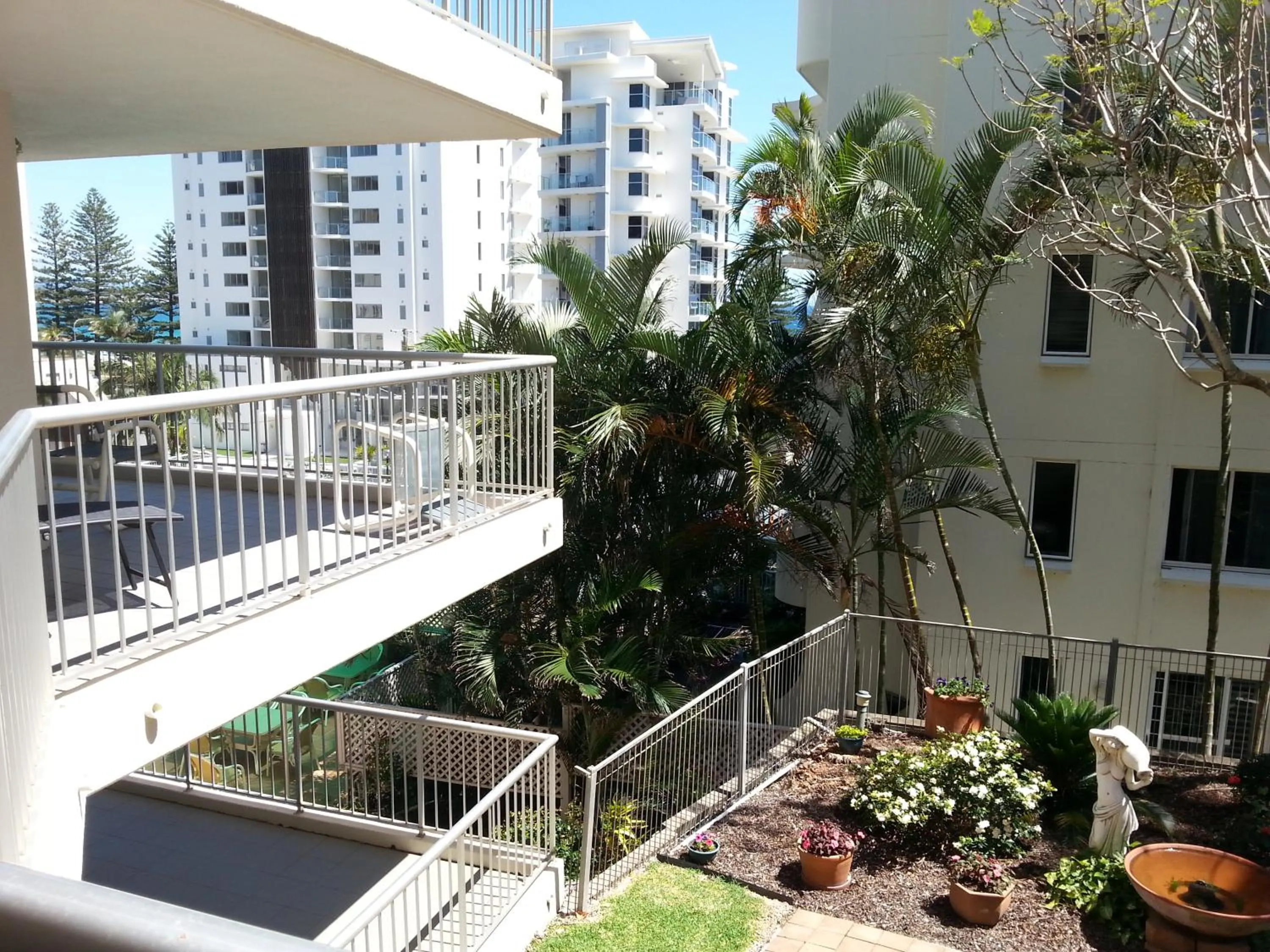 Garden view in Rainbow Bay Resort Holiday Apartments