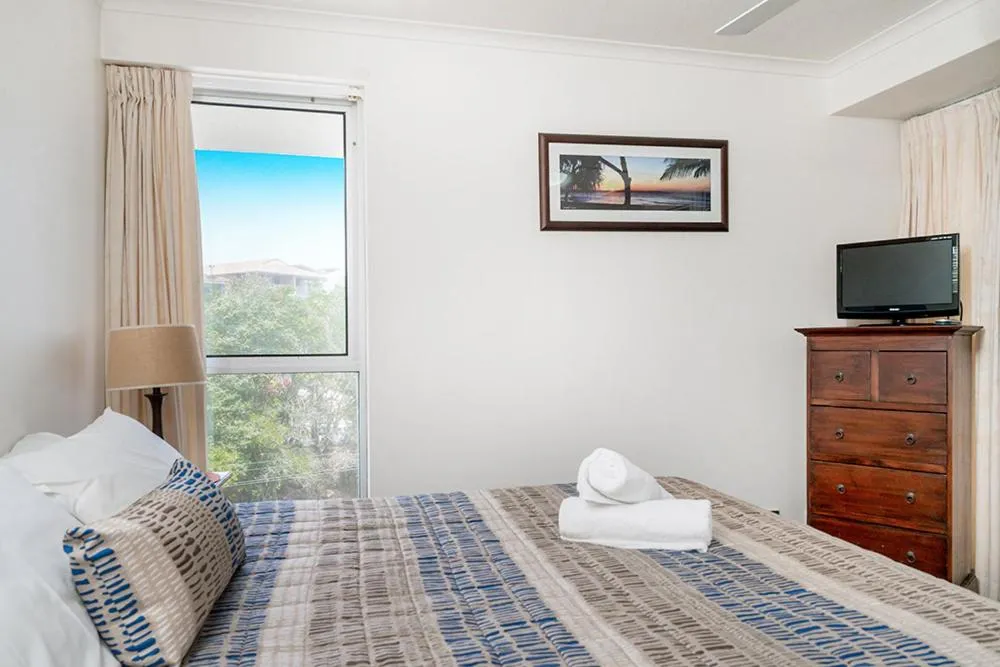 Bedroom, Bed in Rainbow Bay Resort Holiday Apartments