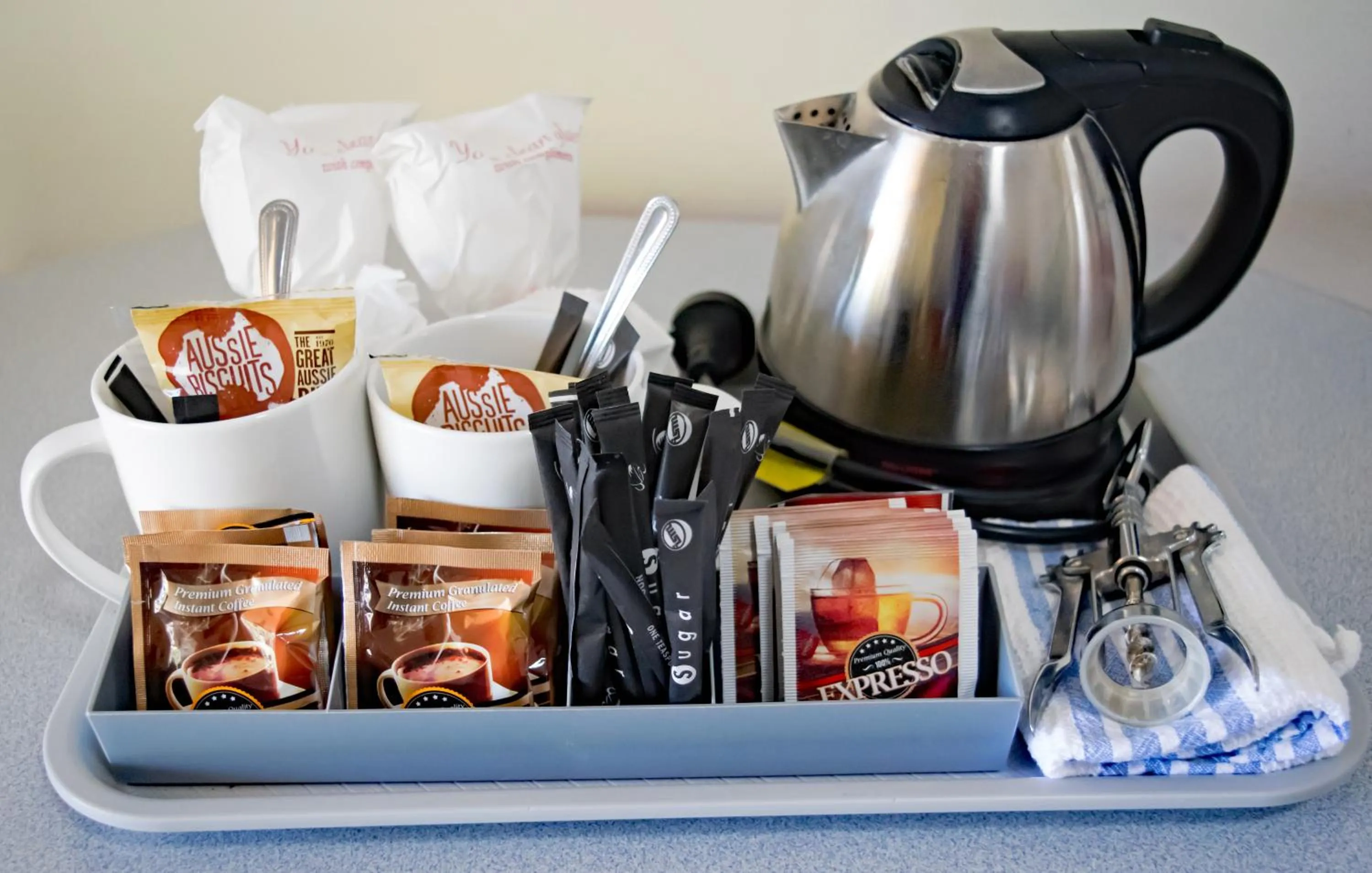 Coffee/tea facilities in Rest Point Motor Inn