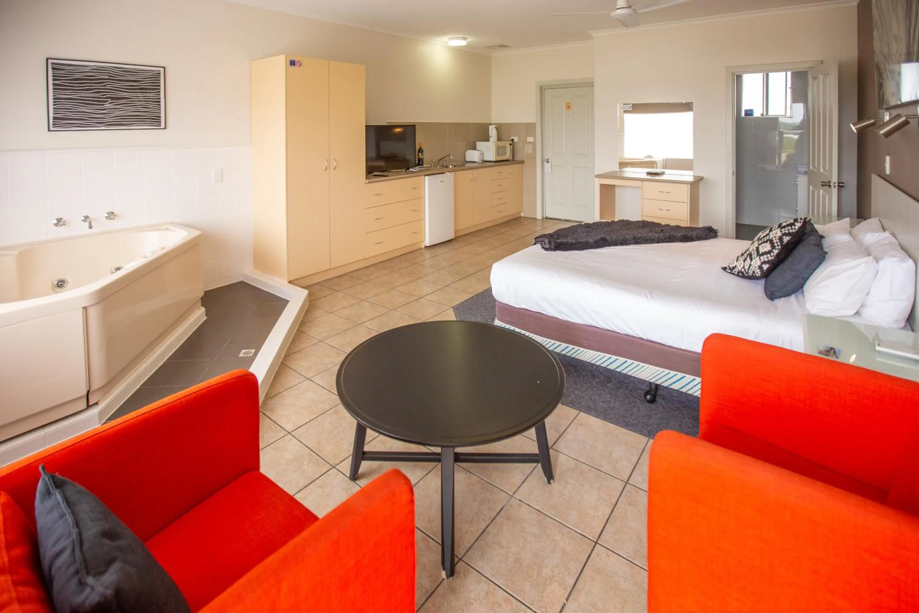 Photo of the whole room, Bed in Comfort Inn Robe