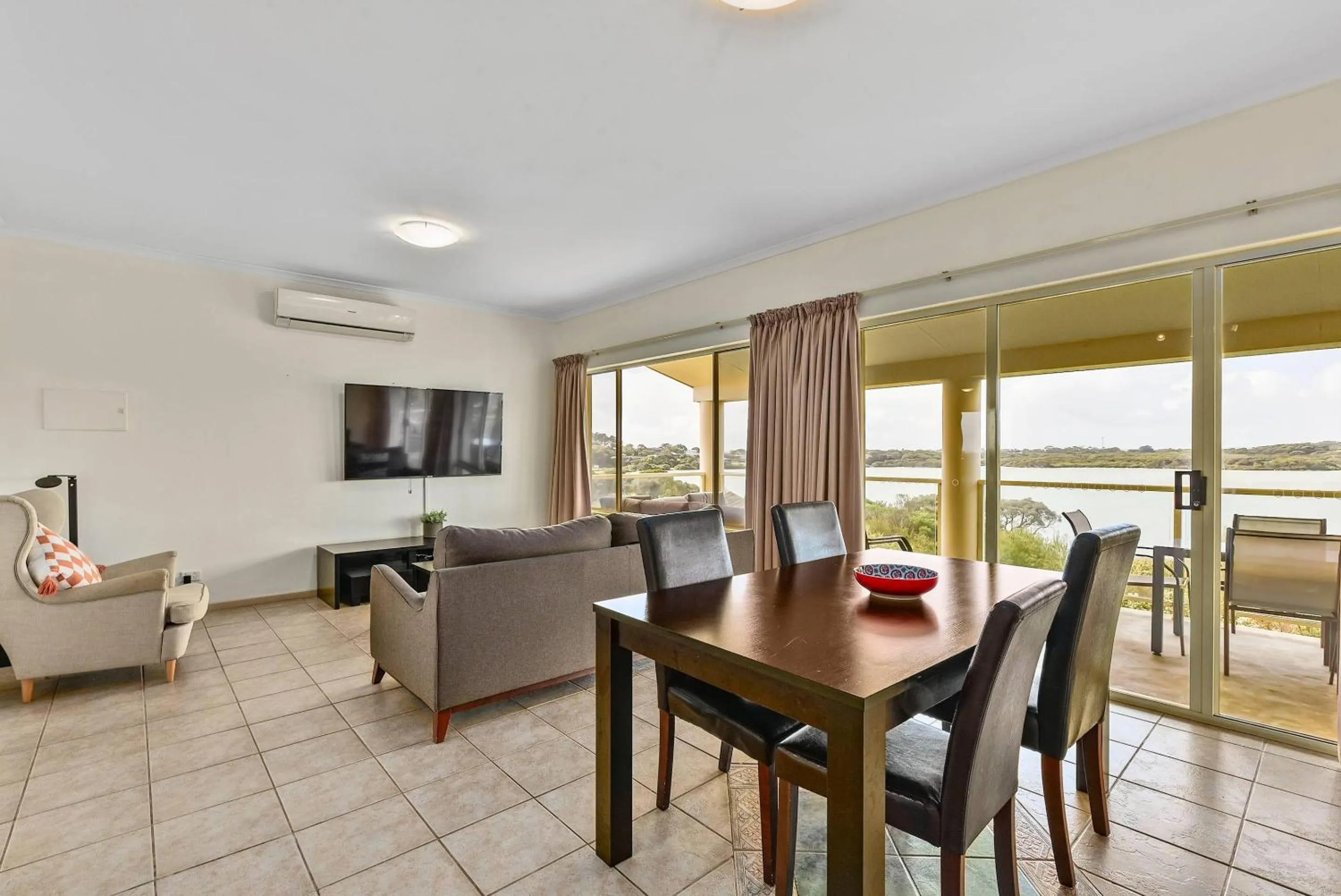 Bedroom in Comfort Inn Robe