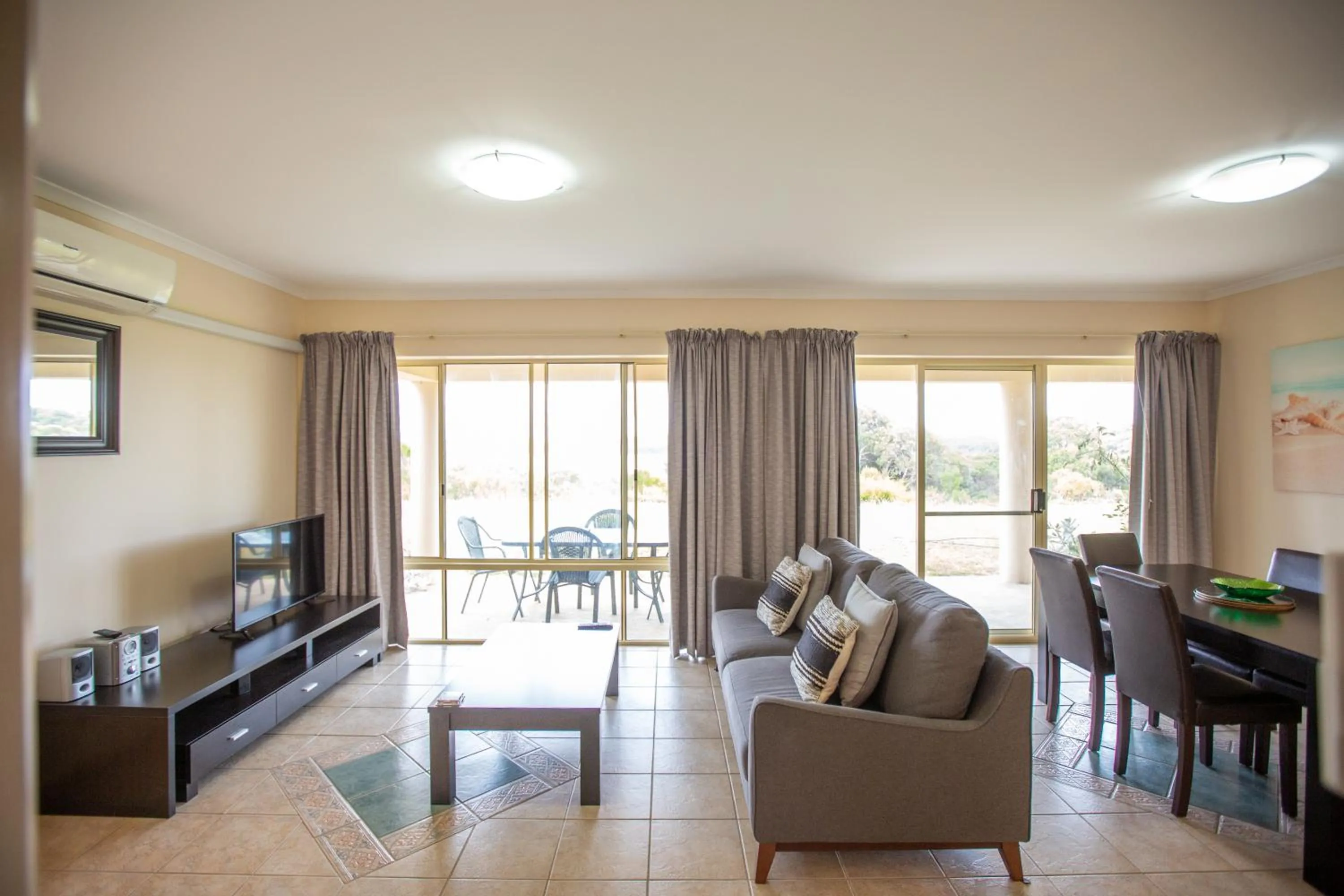 Living room in Comfort Inn Robe