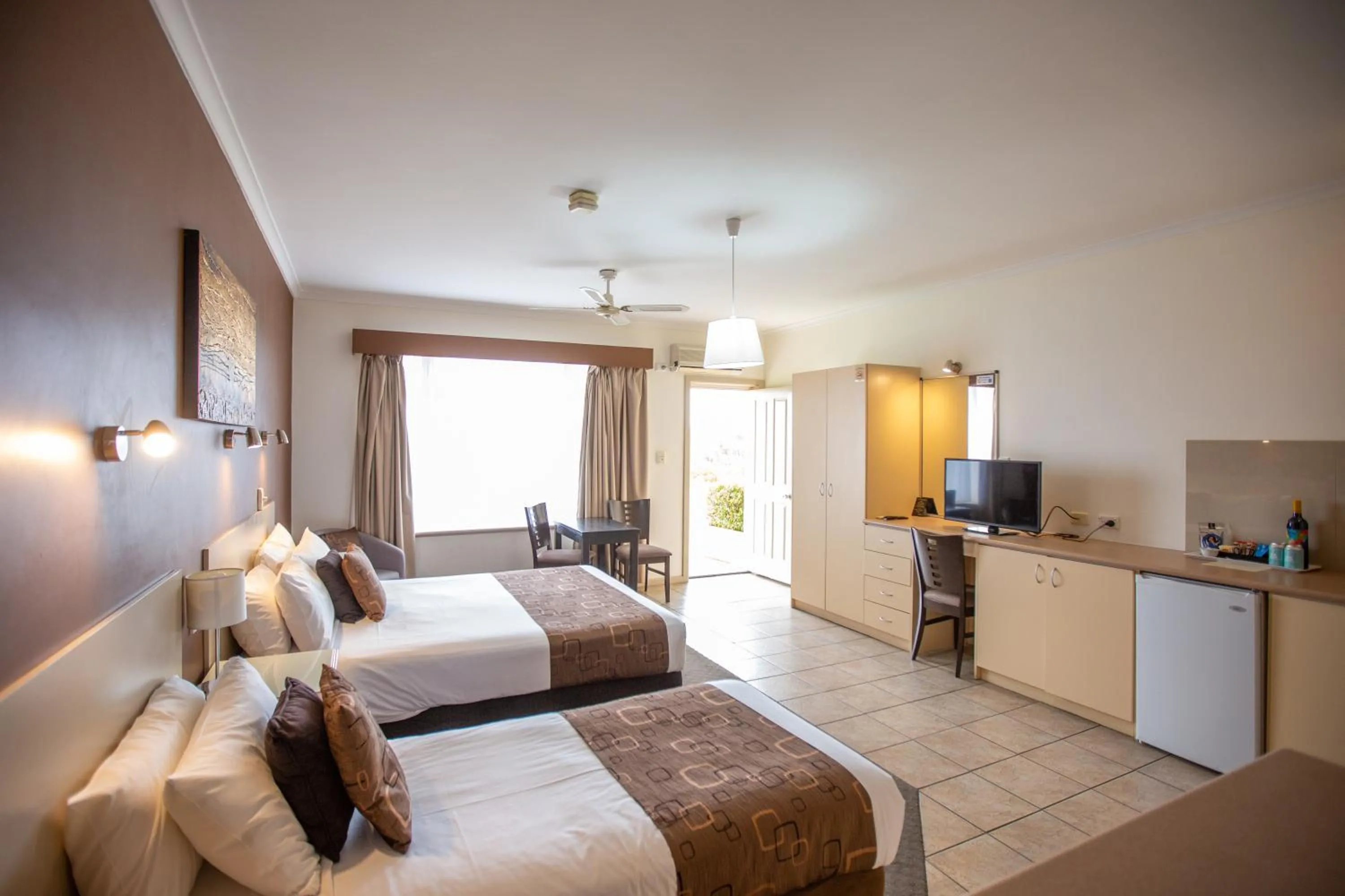 Photo of the whole room, Bed in Comfort Inn Robe