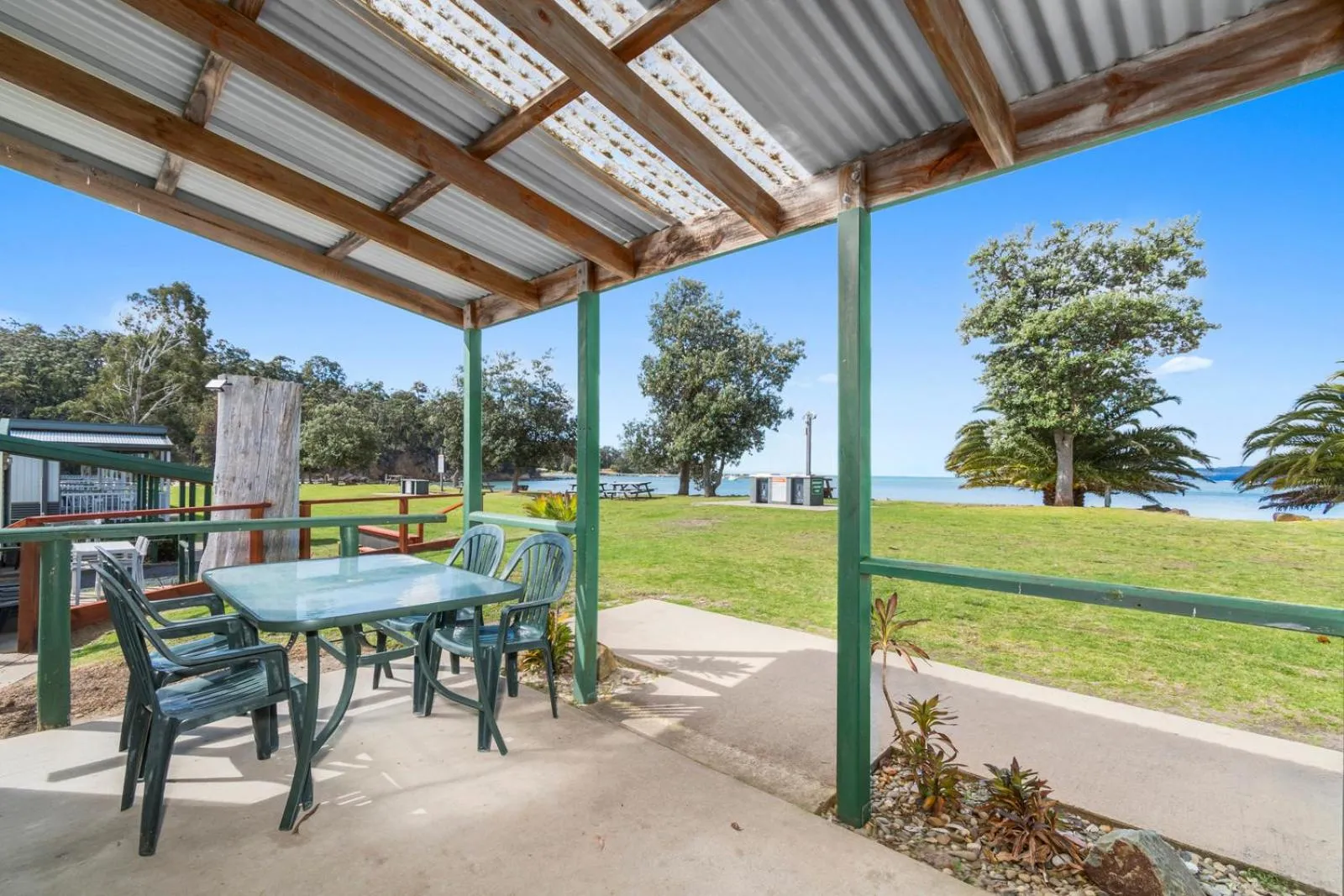 Balcony/Terrace in Ingenia Holidays Eden Beachfront