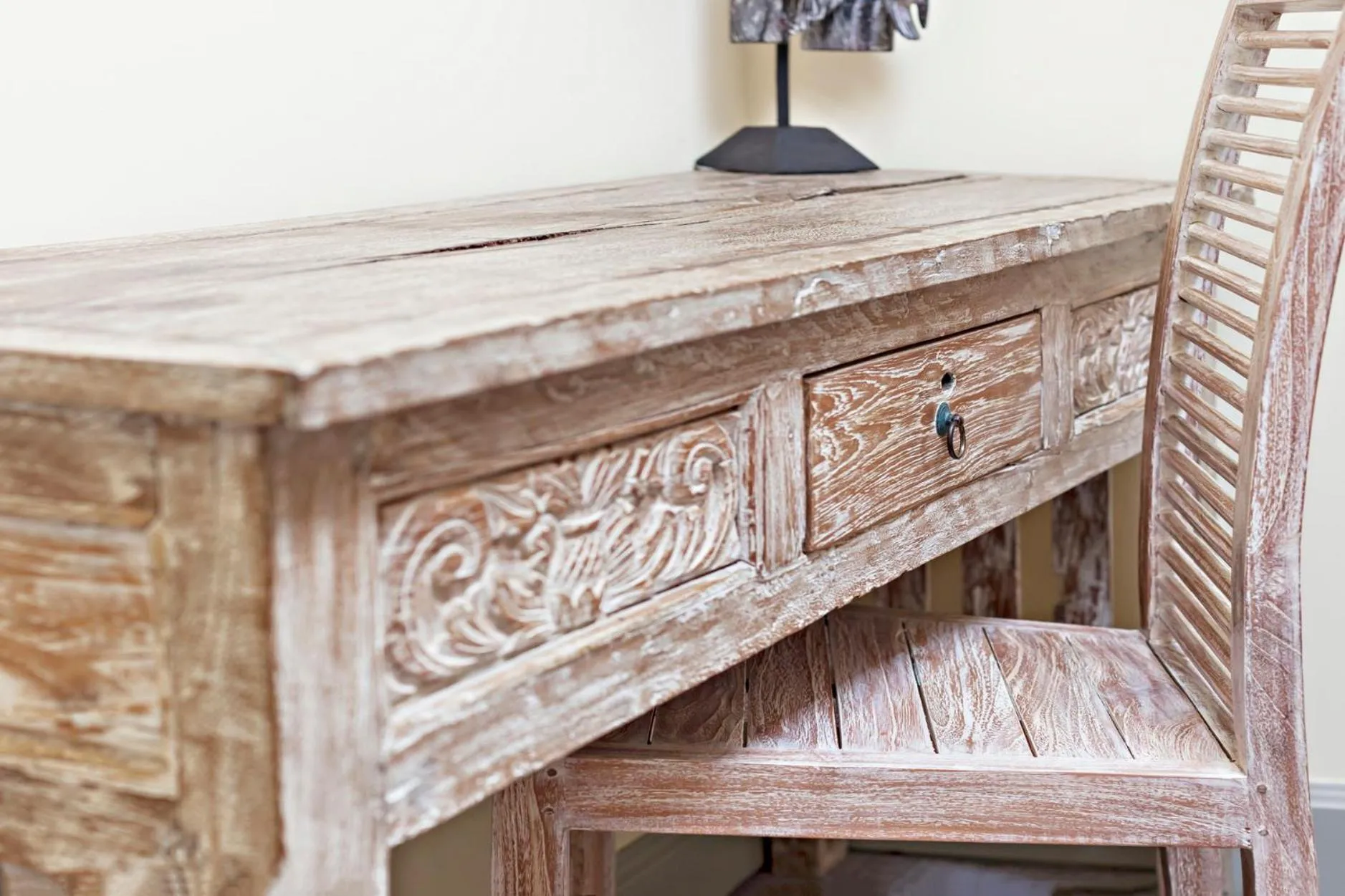 Decorative detail in SuperB Luxury Suites