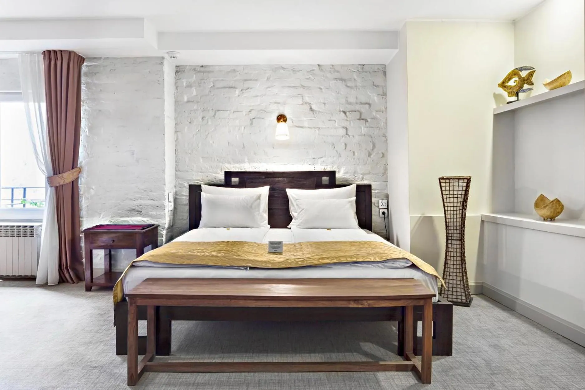 Bed in SuperB Luxury Suites