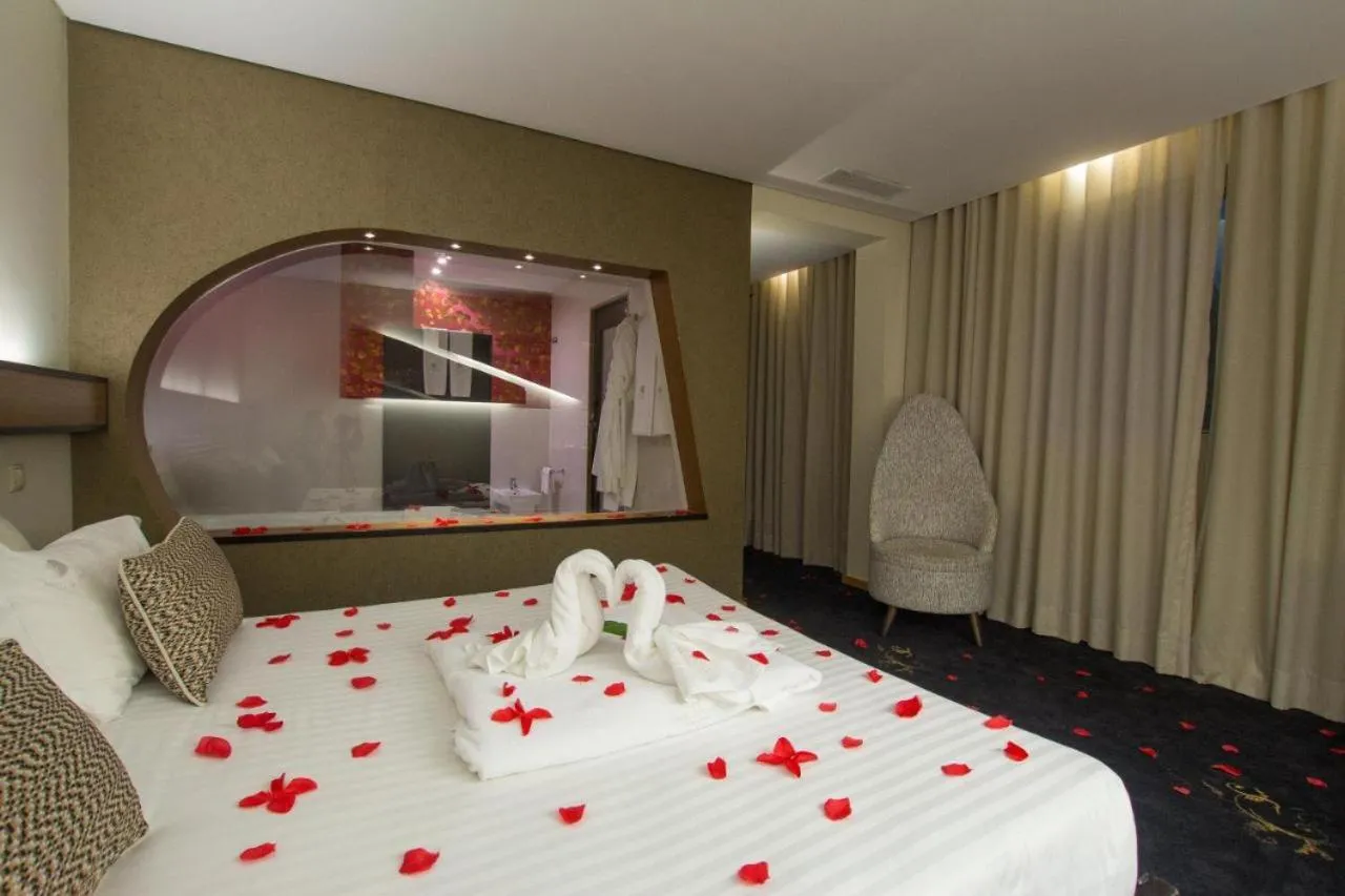 Property building, Bed in Penafiel Park Hotel & Spa