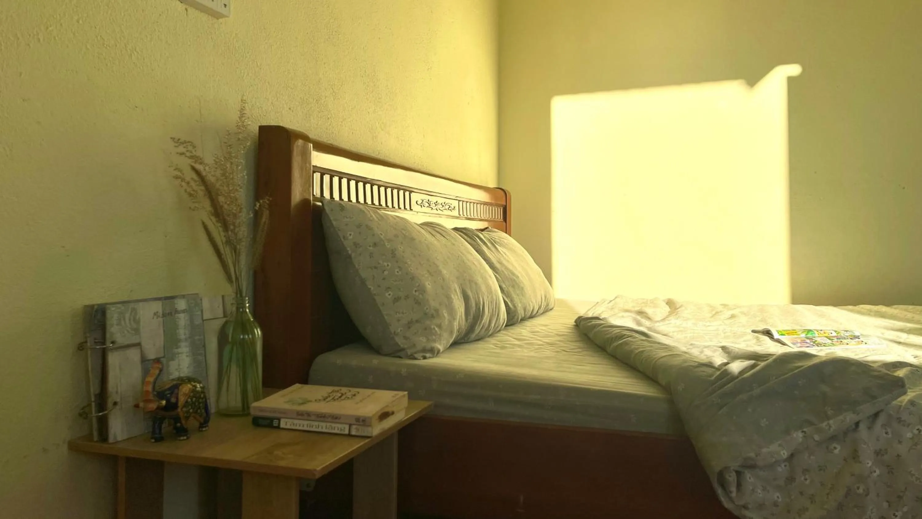 Bedroom, Bed in Midori Heritage Coffee Farm