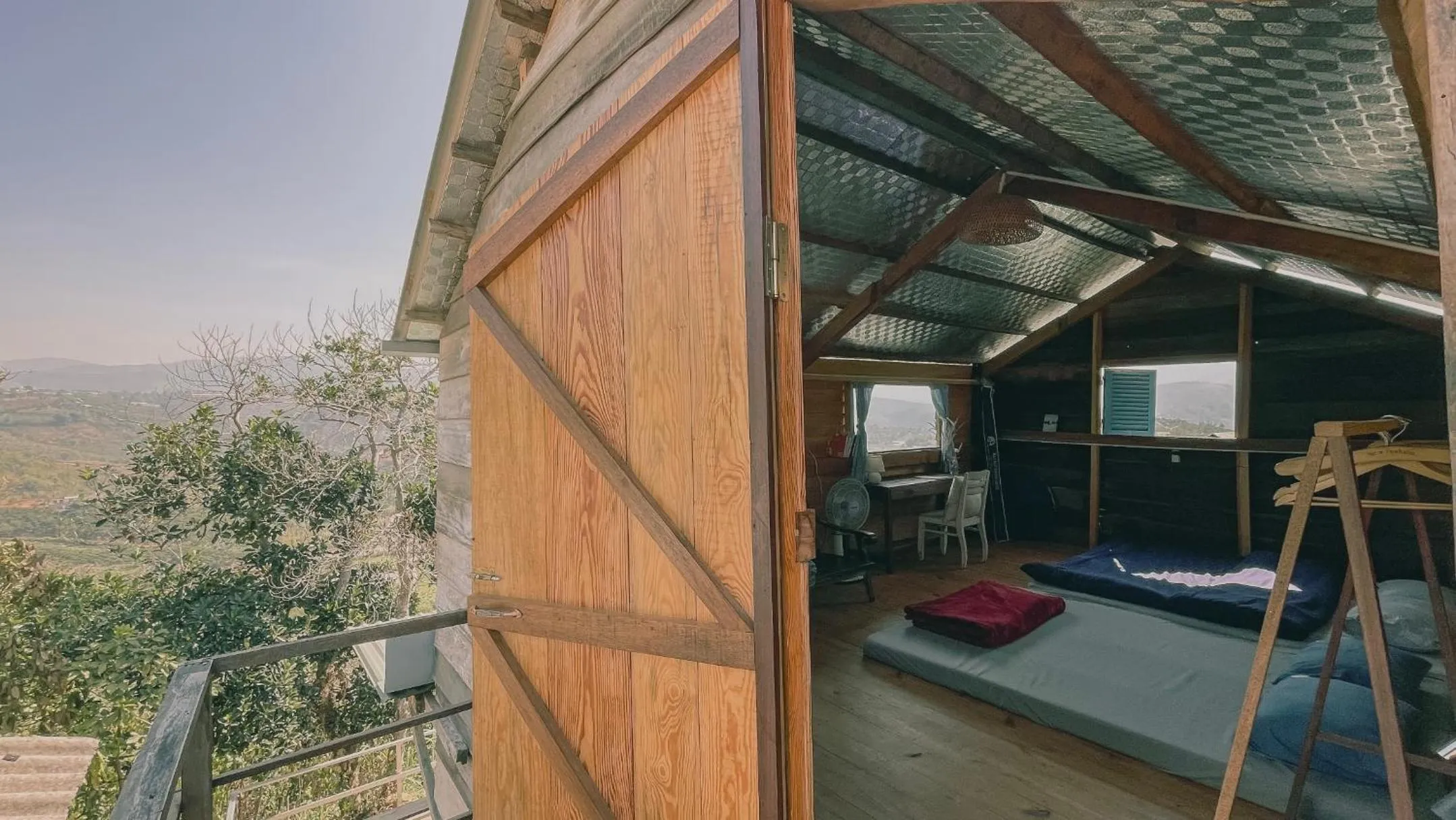 Mountain view in Midori Heritage Coffee Farm