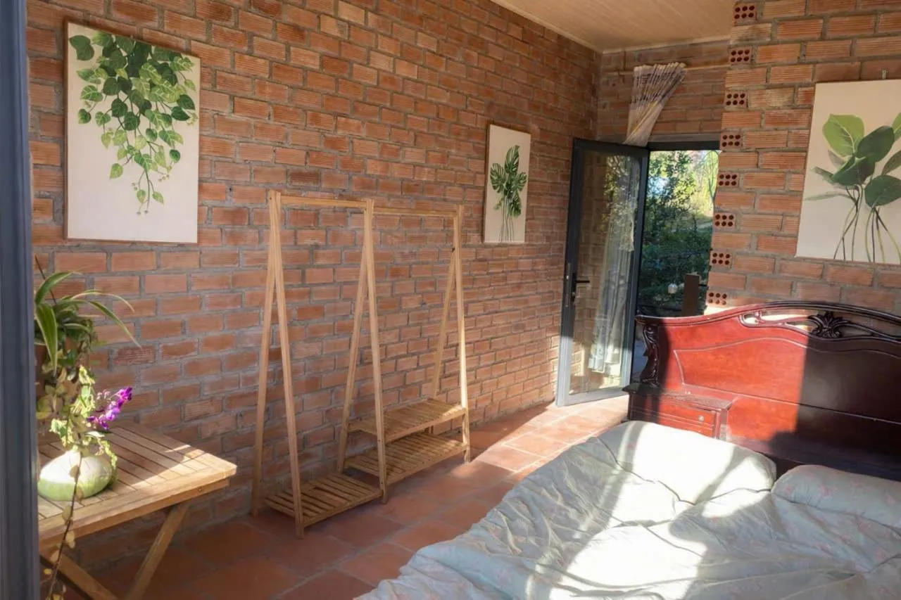 Bed in Midori Heritage Coffee Farm