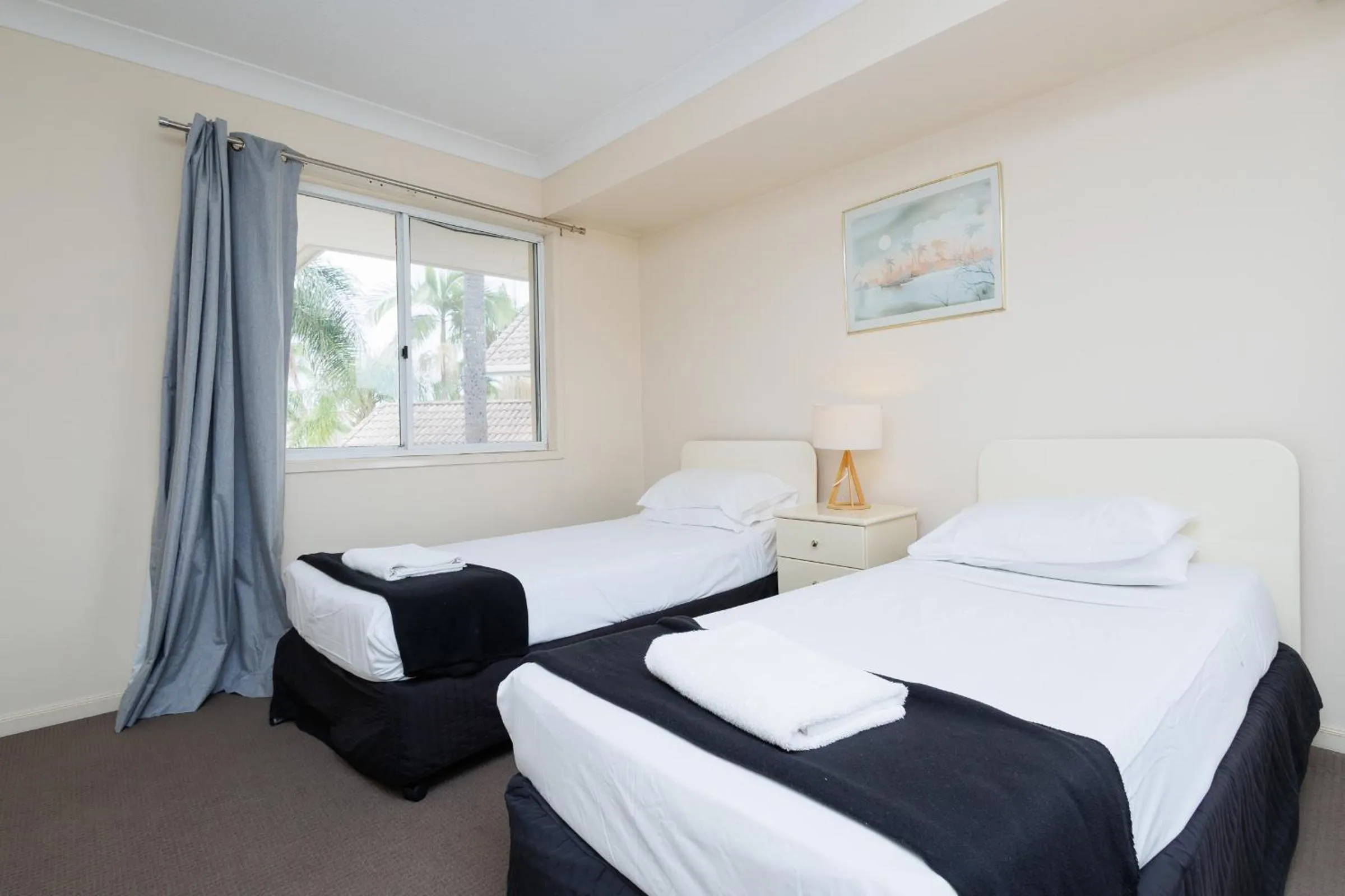 Bed in Isle Of Palms Resort