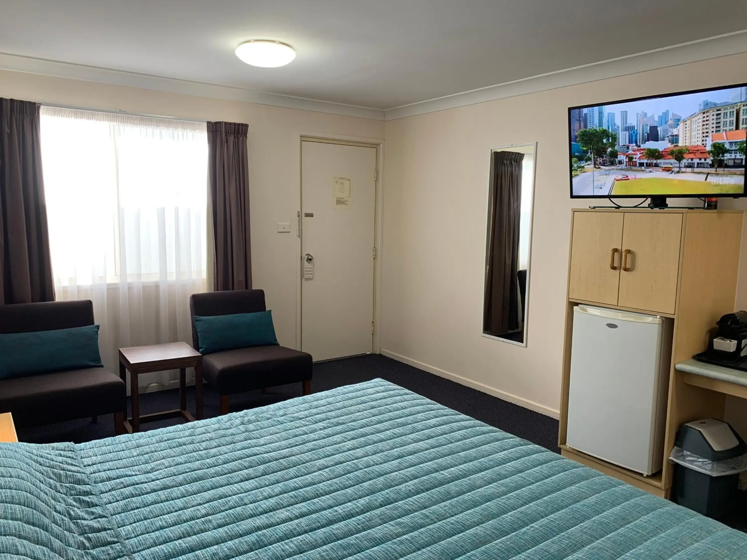 King with Spa Bath in Silo Motor Inn Biloela King with Spa Bath in Silo Motor Inn Biloela