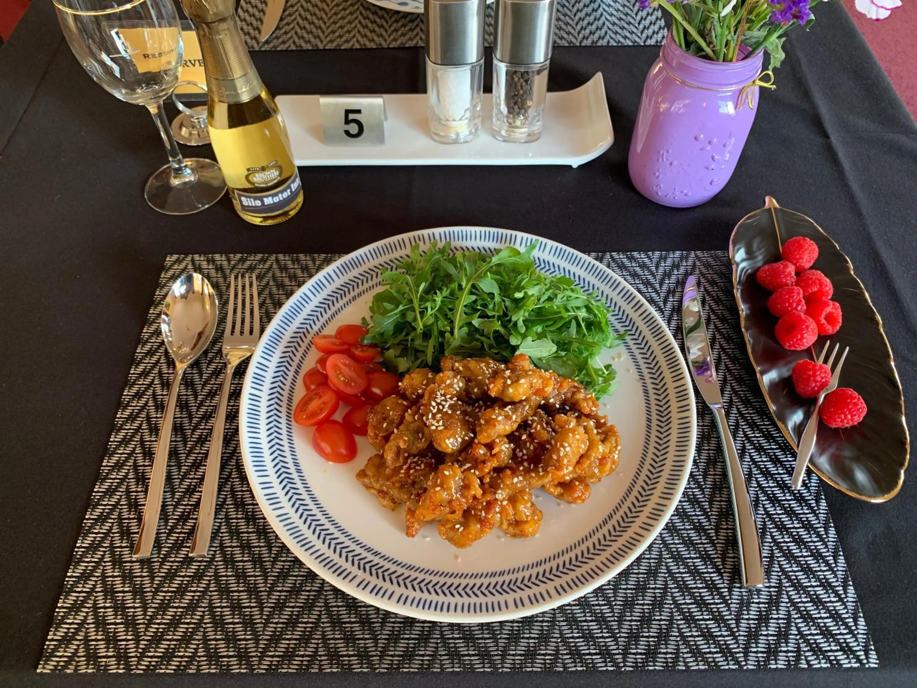 Restaurant/places to eat in Silo Motor Inn Biloela