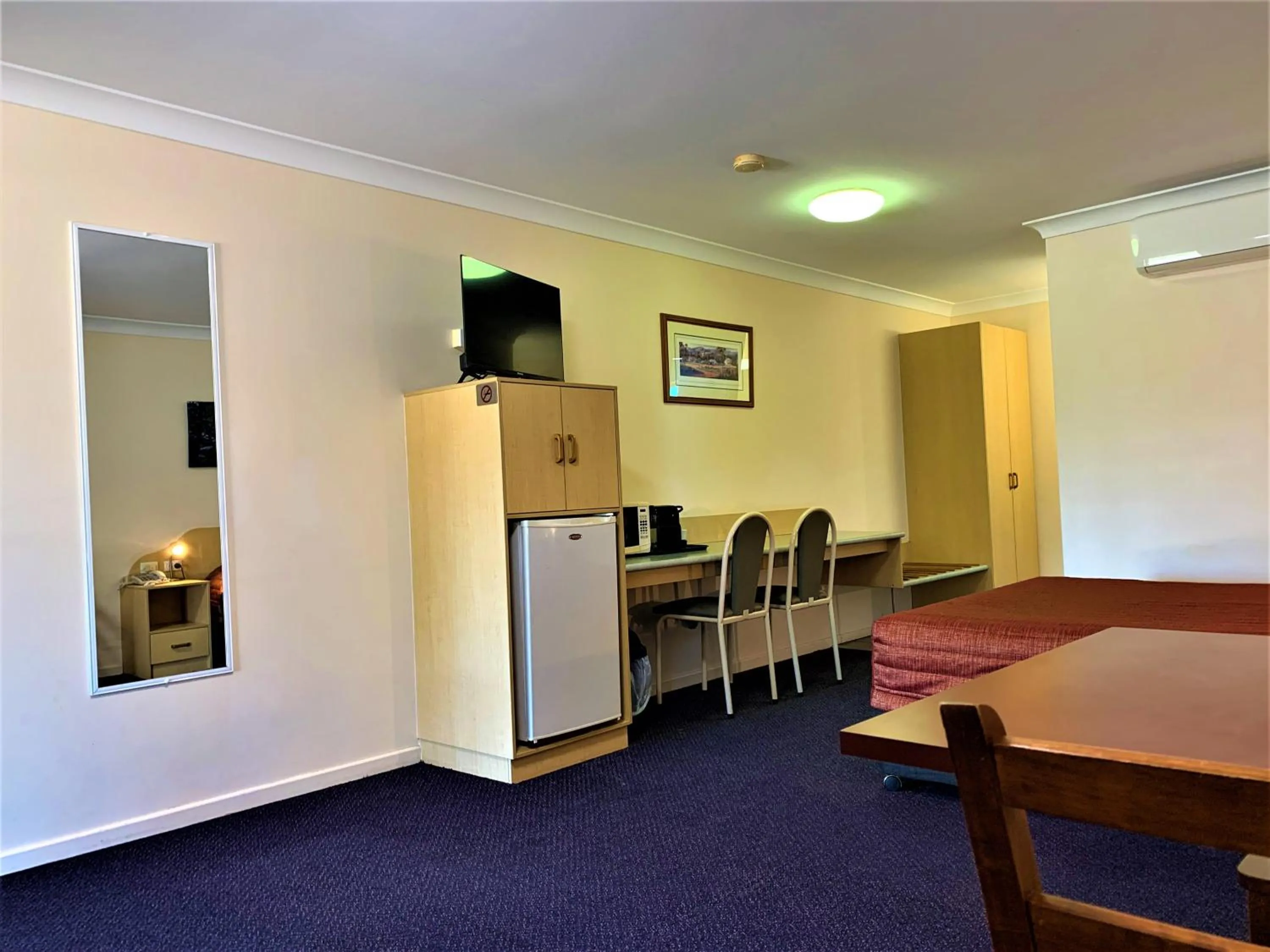 Photo of the whole room in Silo Motor Inn Biloela