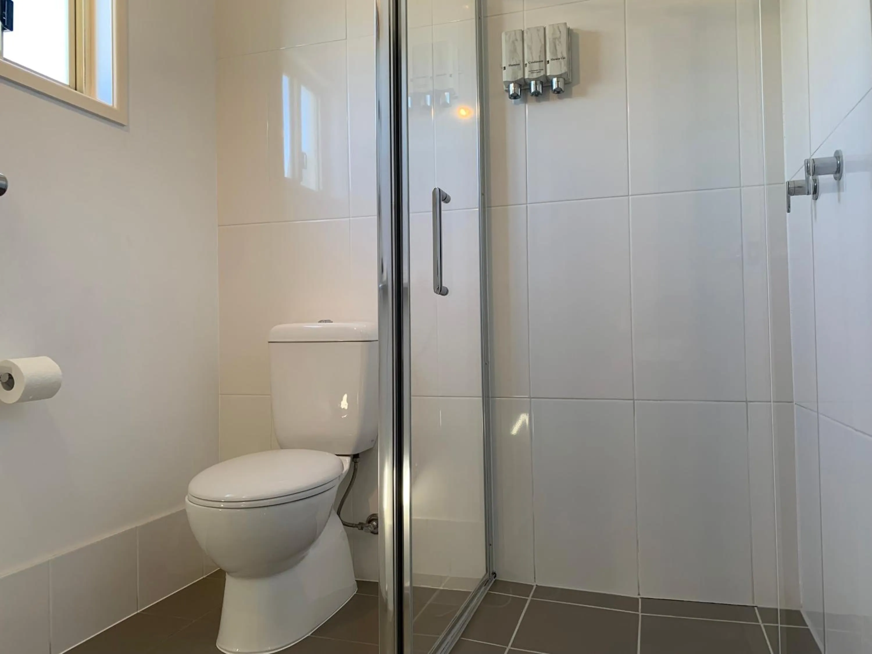 Bathroom in Silo Motor Inn Biloela