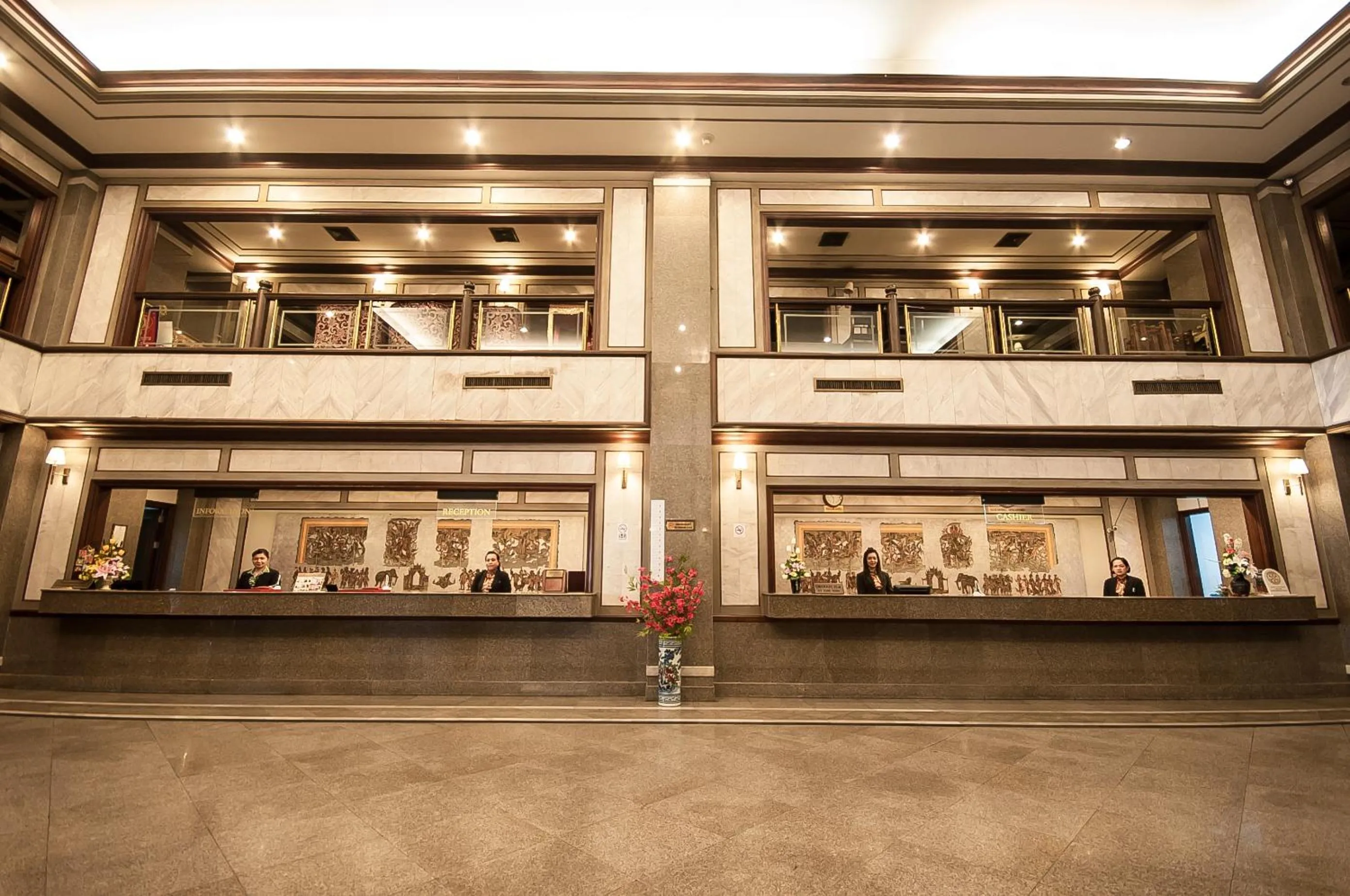 Lobby or reception in Diamond Plaza Hotel