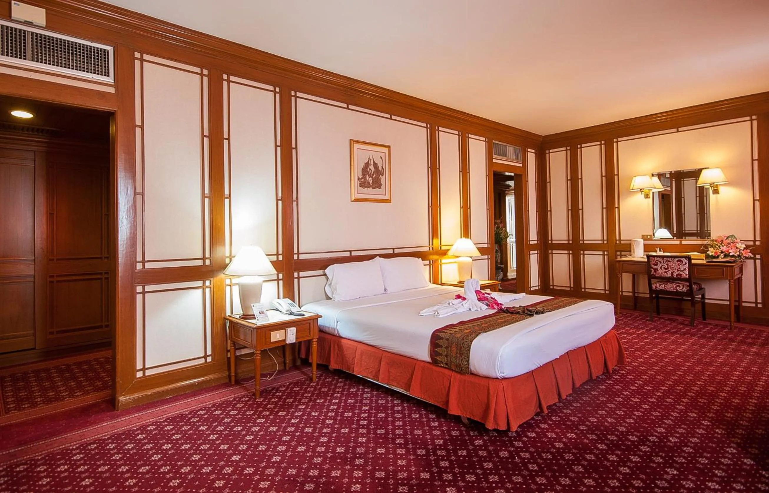 Photo of the whole room in Diamond Plaza Hotel