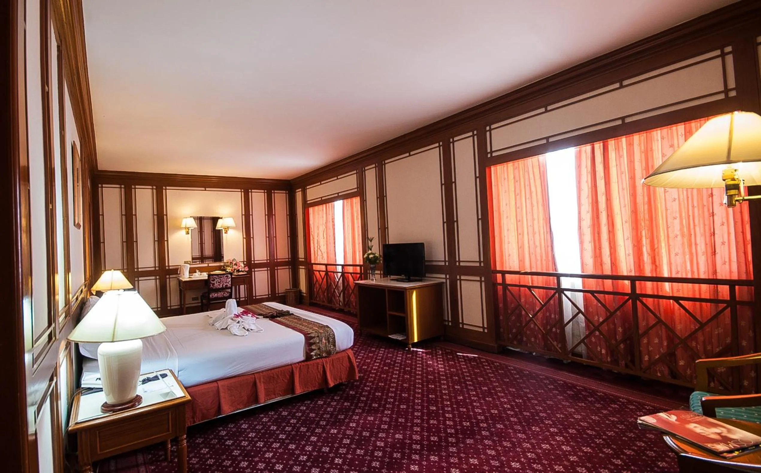 Photo of the whole room in Diamond Plaza Hotel