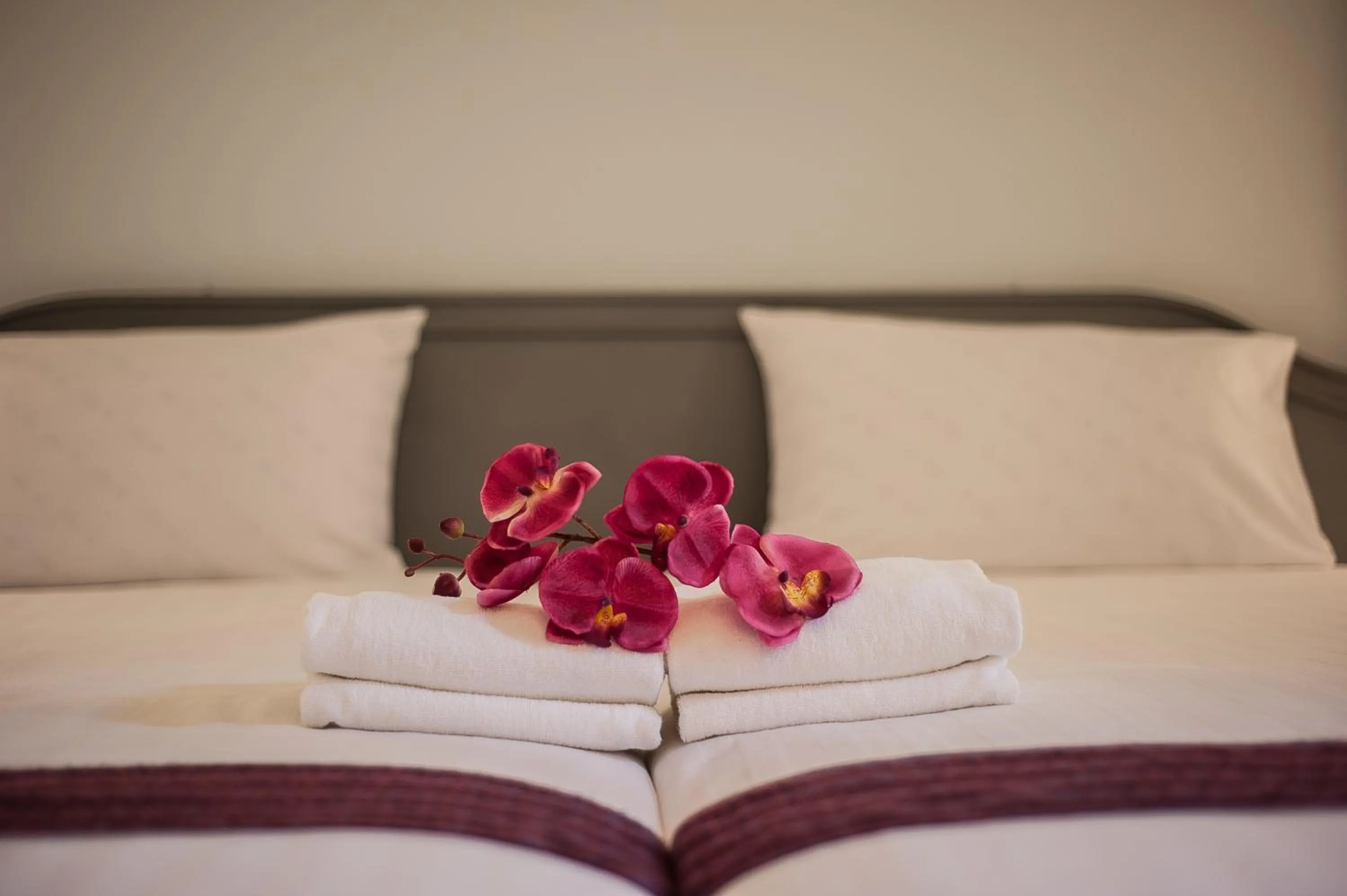 Decorative detail in Diamond Plaza Hotel