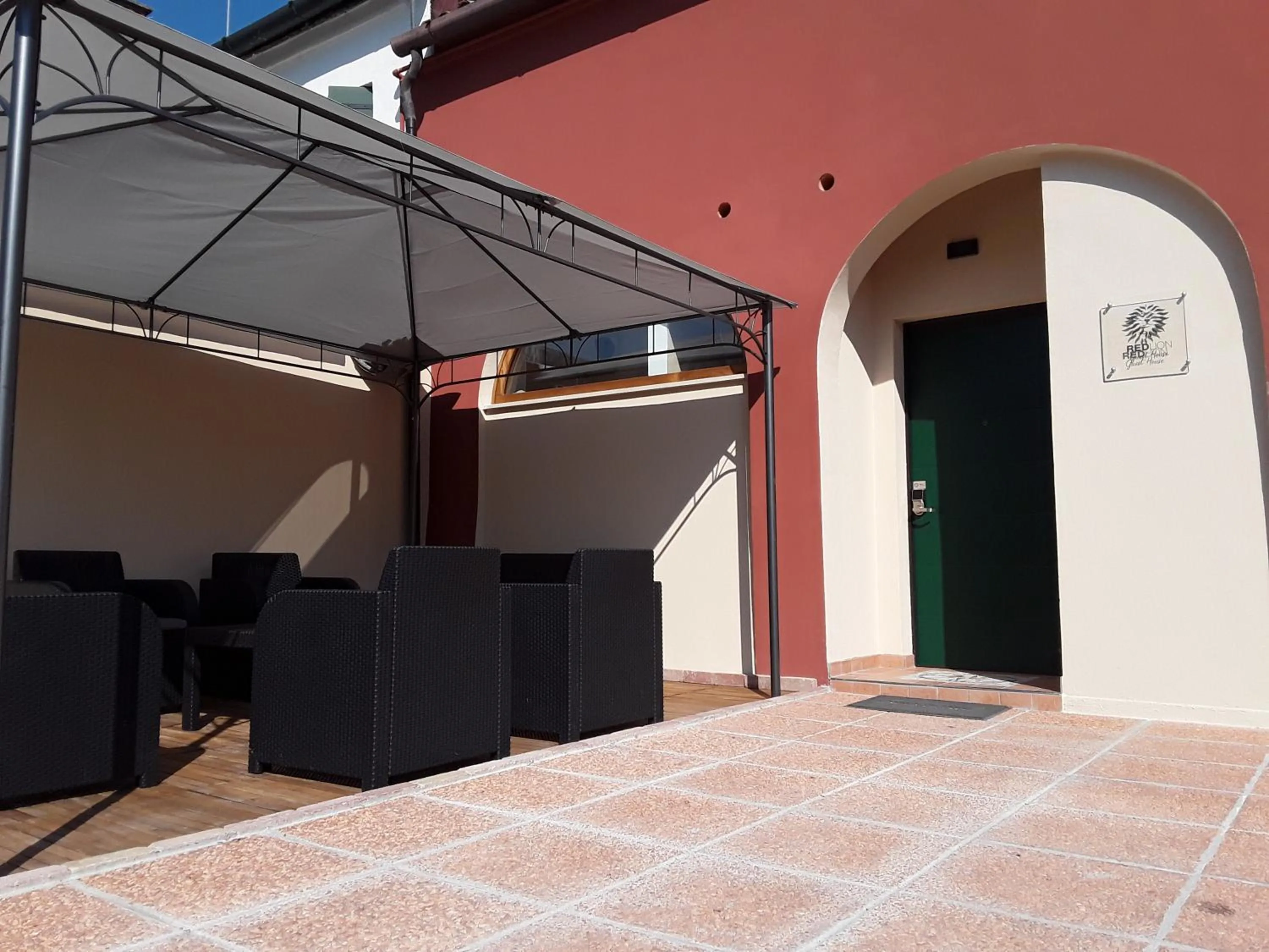 Red Lion Guest House