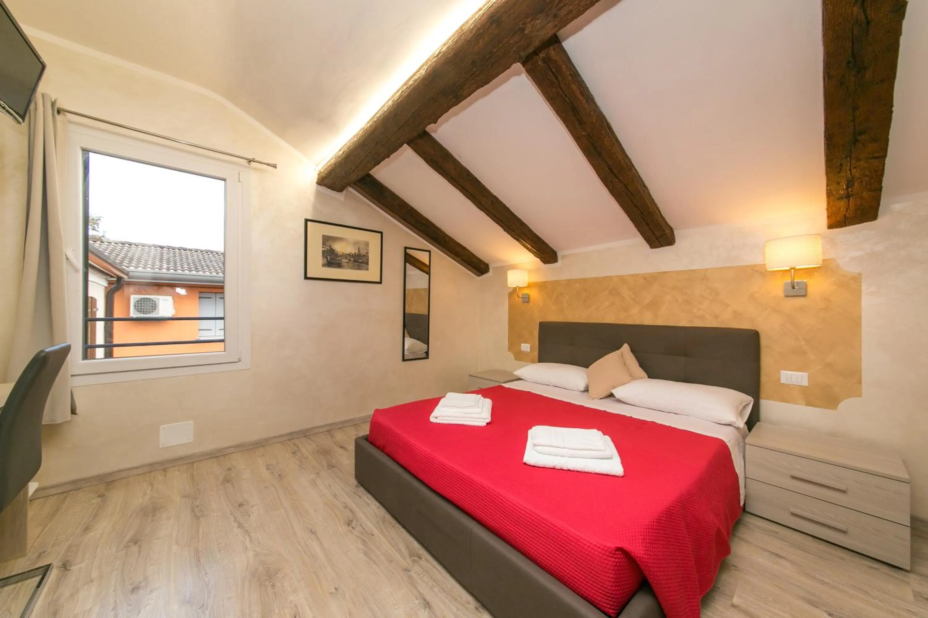 Bed in Red Lion Guest House