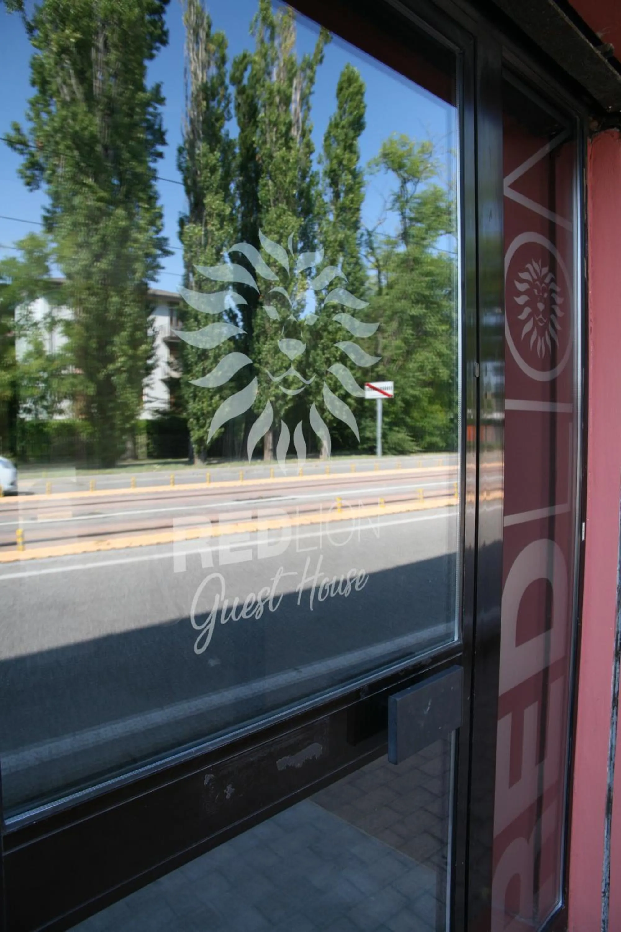 Red Lion Guest House