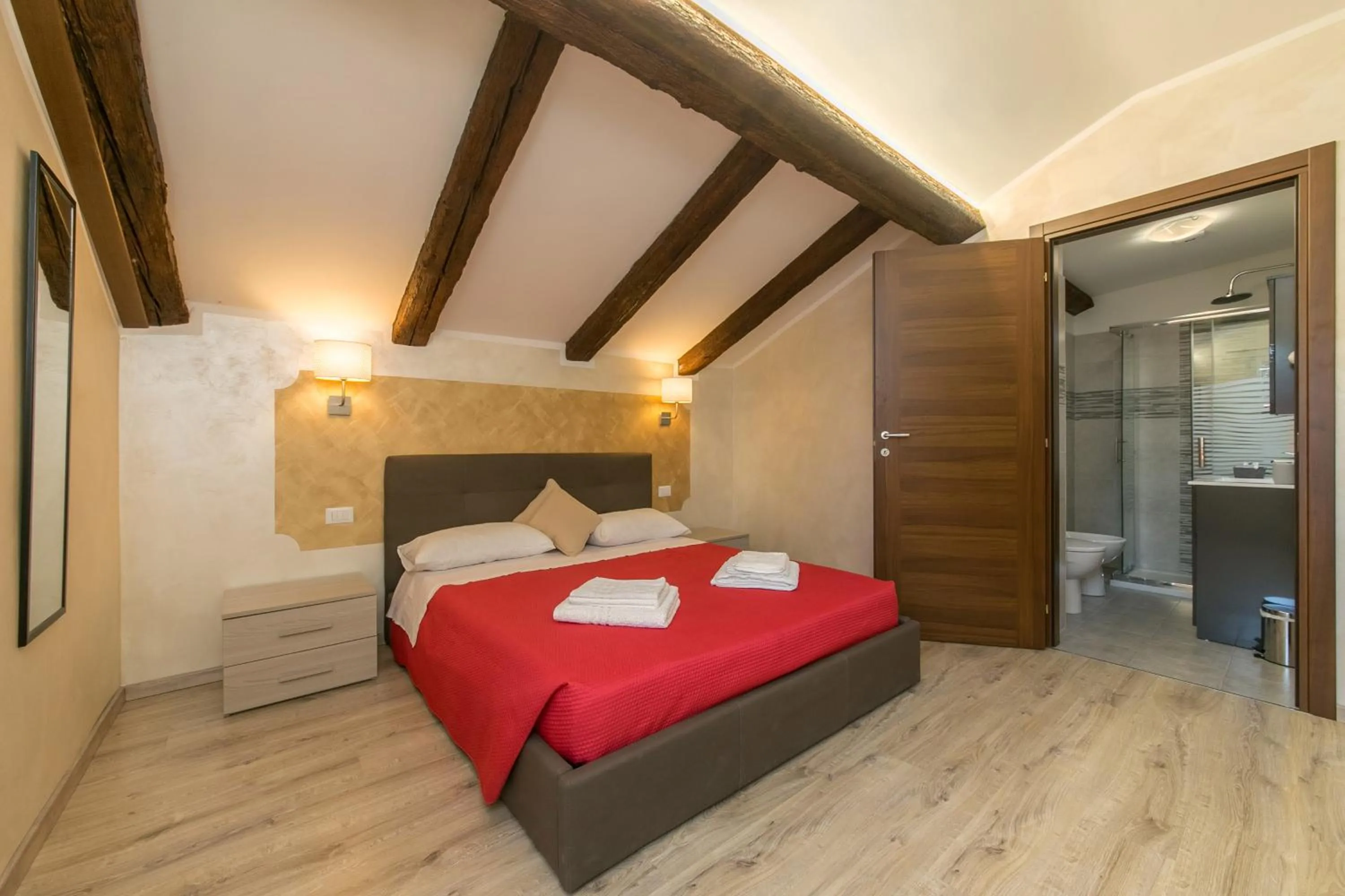 Bed in Red Lion Guest House