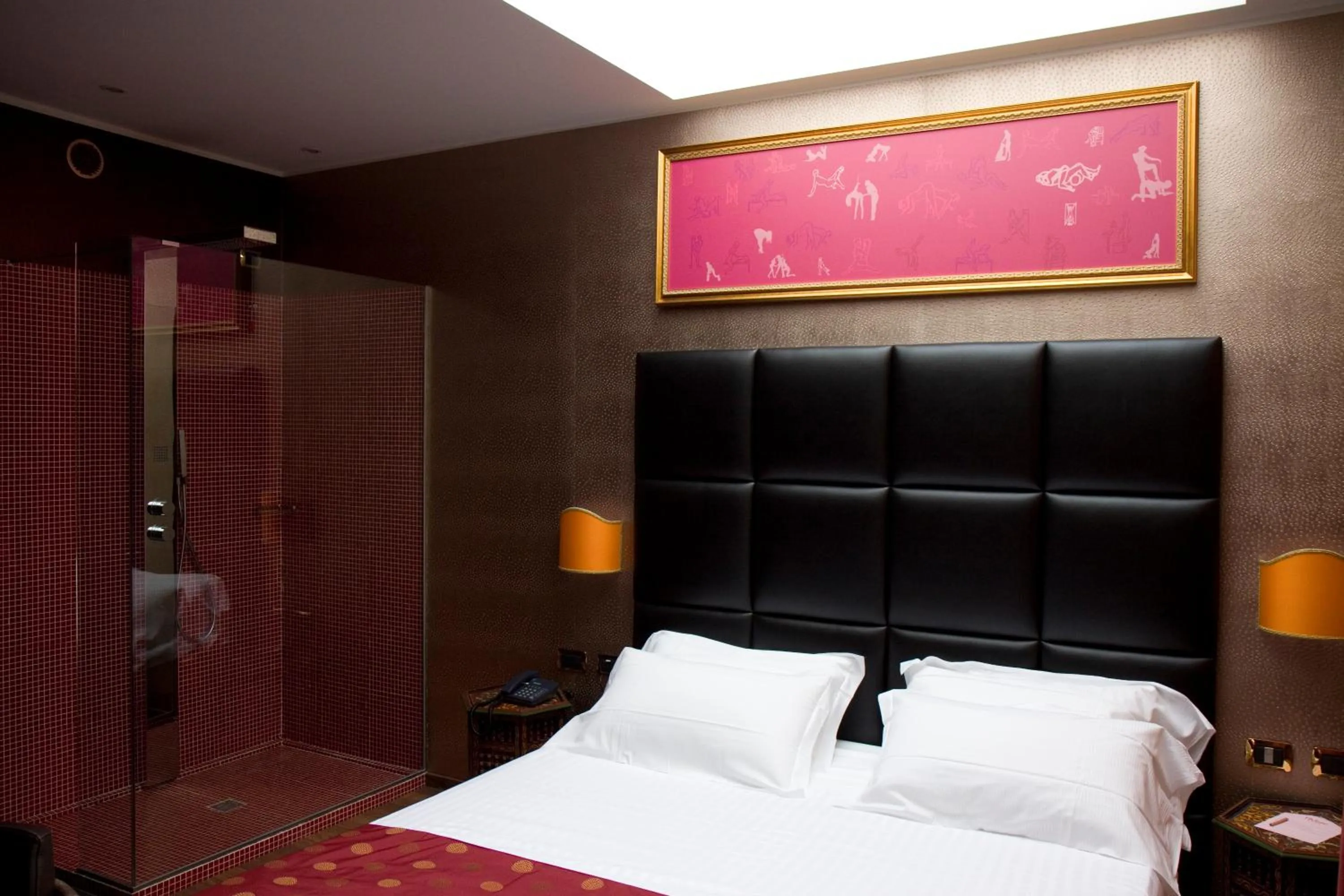 Bed in HM MotelHotel