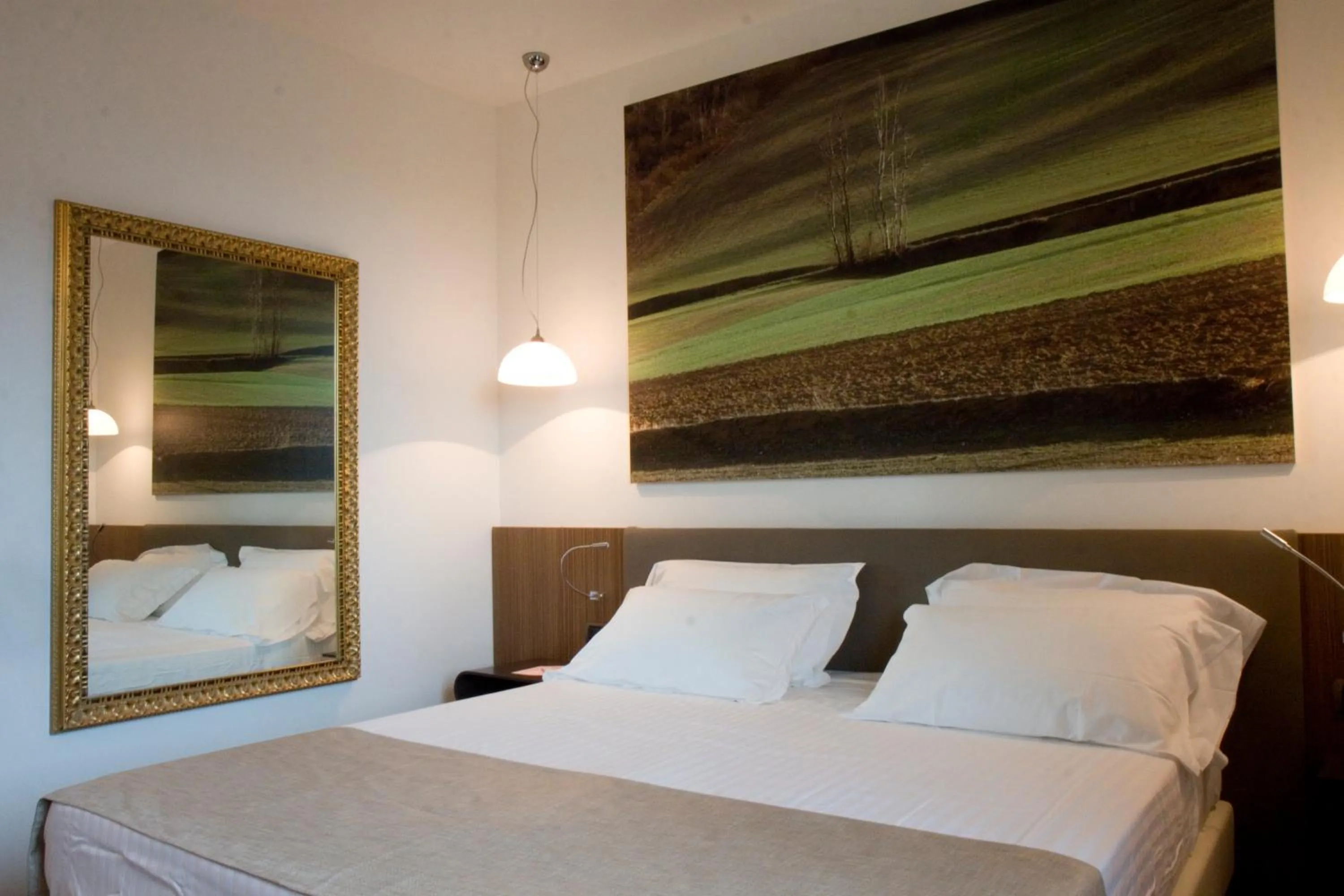 Bed in HM MotelHotel