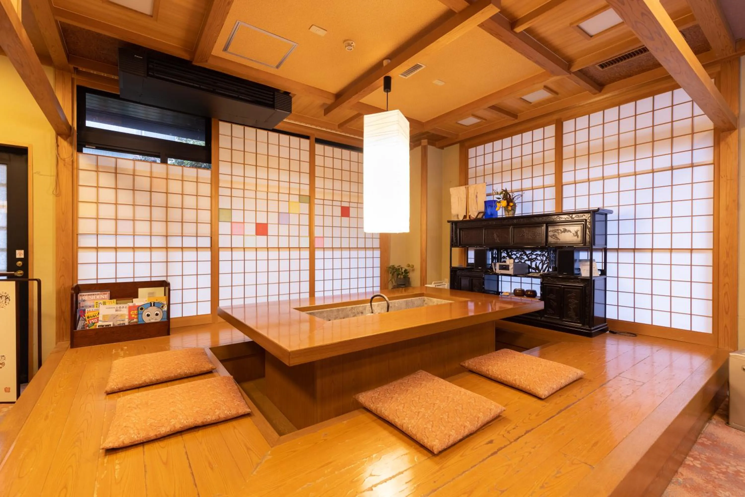 Seating area in Niemonya