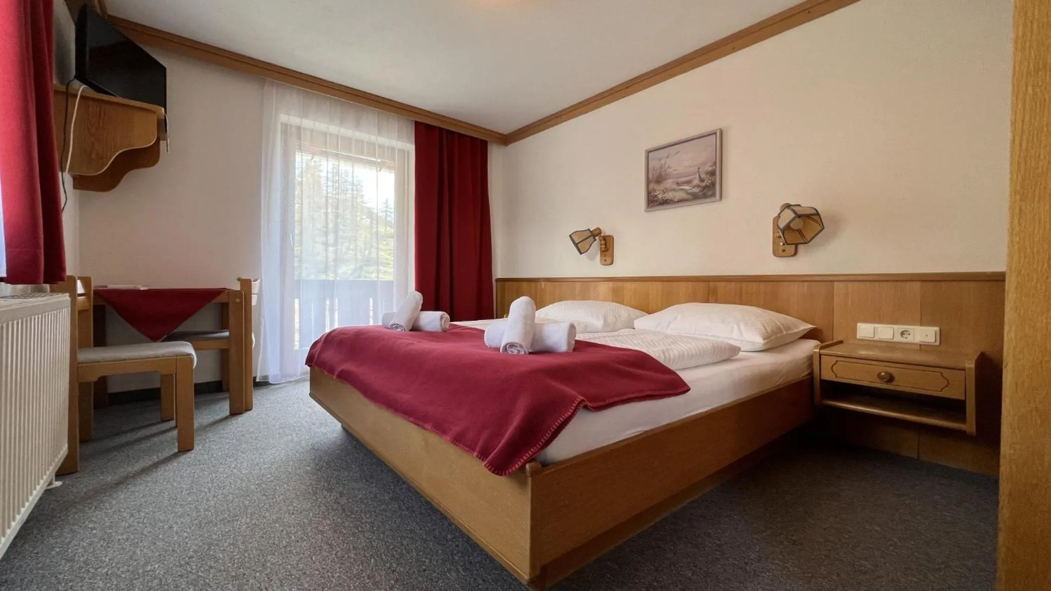 Bed in Berghotel Türlwand