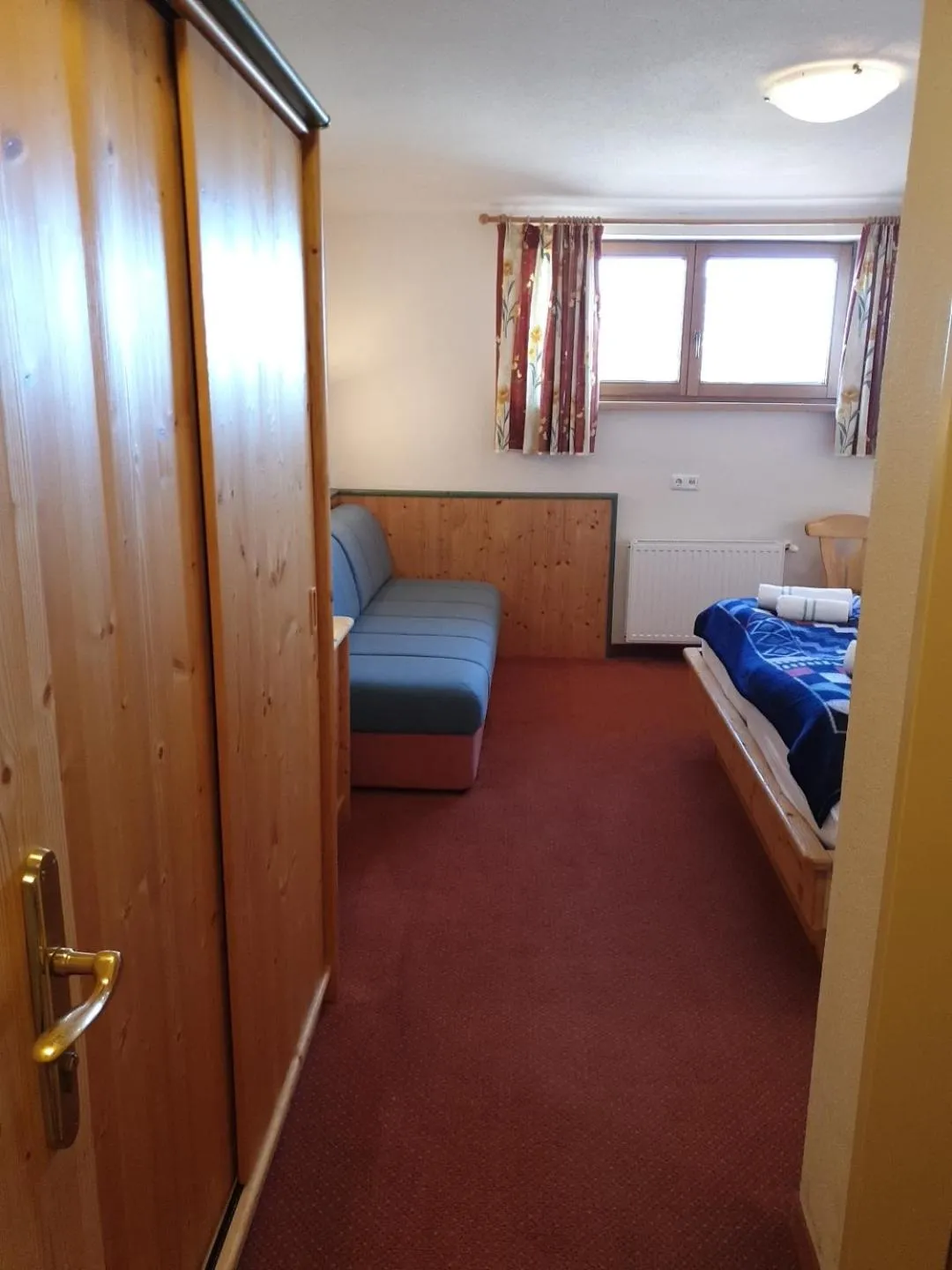 Photo of the whole room, Bed in Berghotel Türlwand