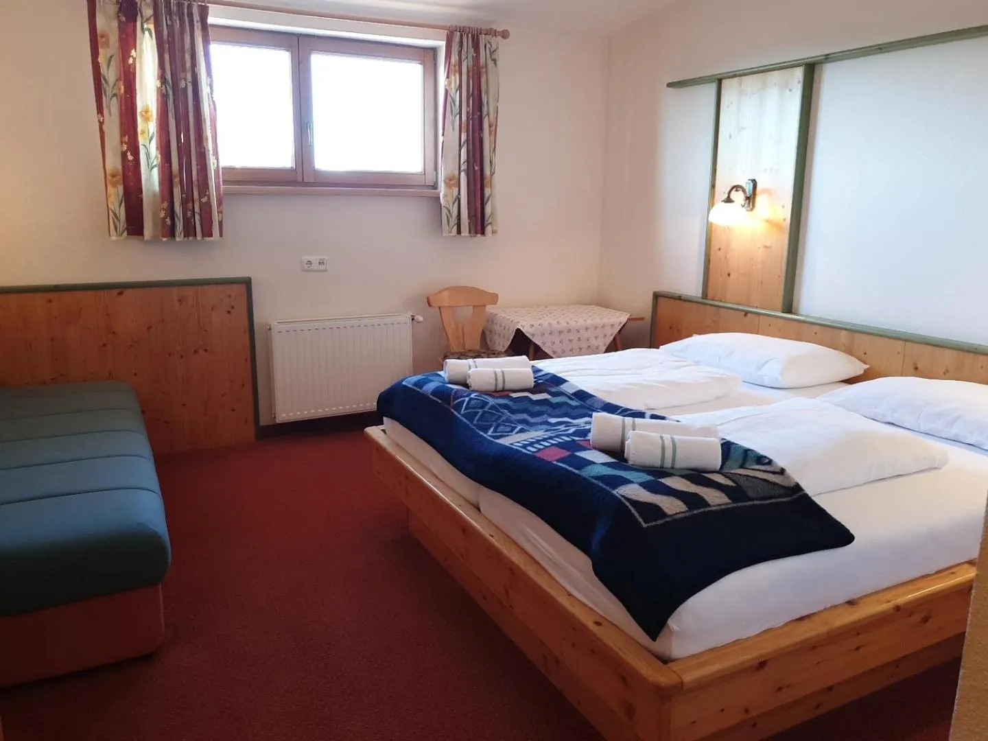 Bed in Berghotel Türlwand