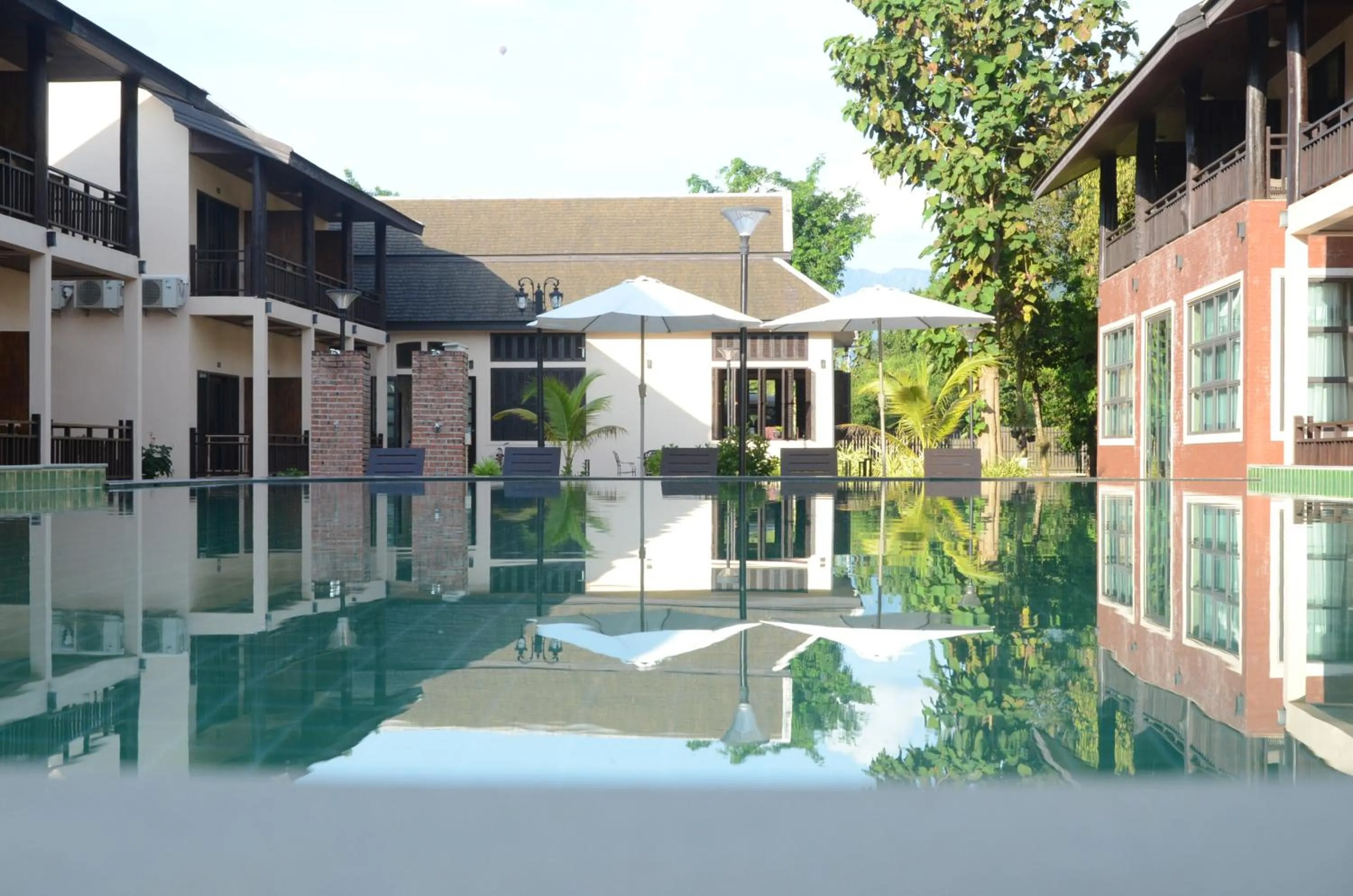 Swimming pool in Saksiri Riverside Boutique Hotel