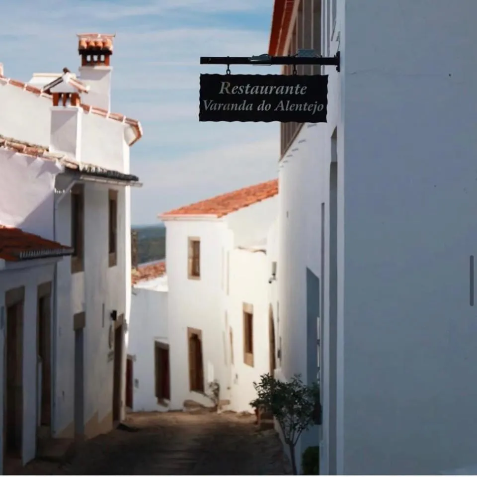 Restaurant/places to eat in Dom Dinis Marvão