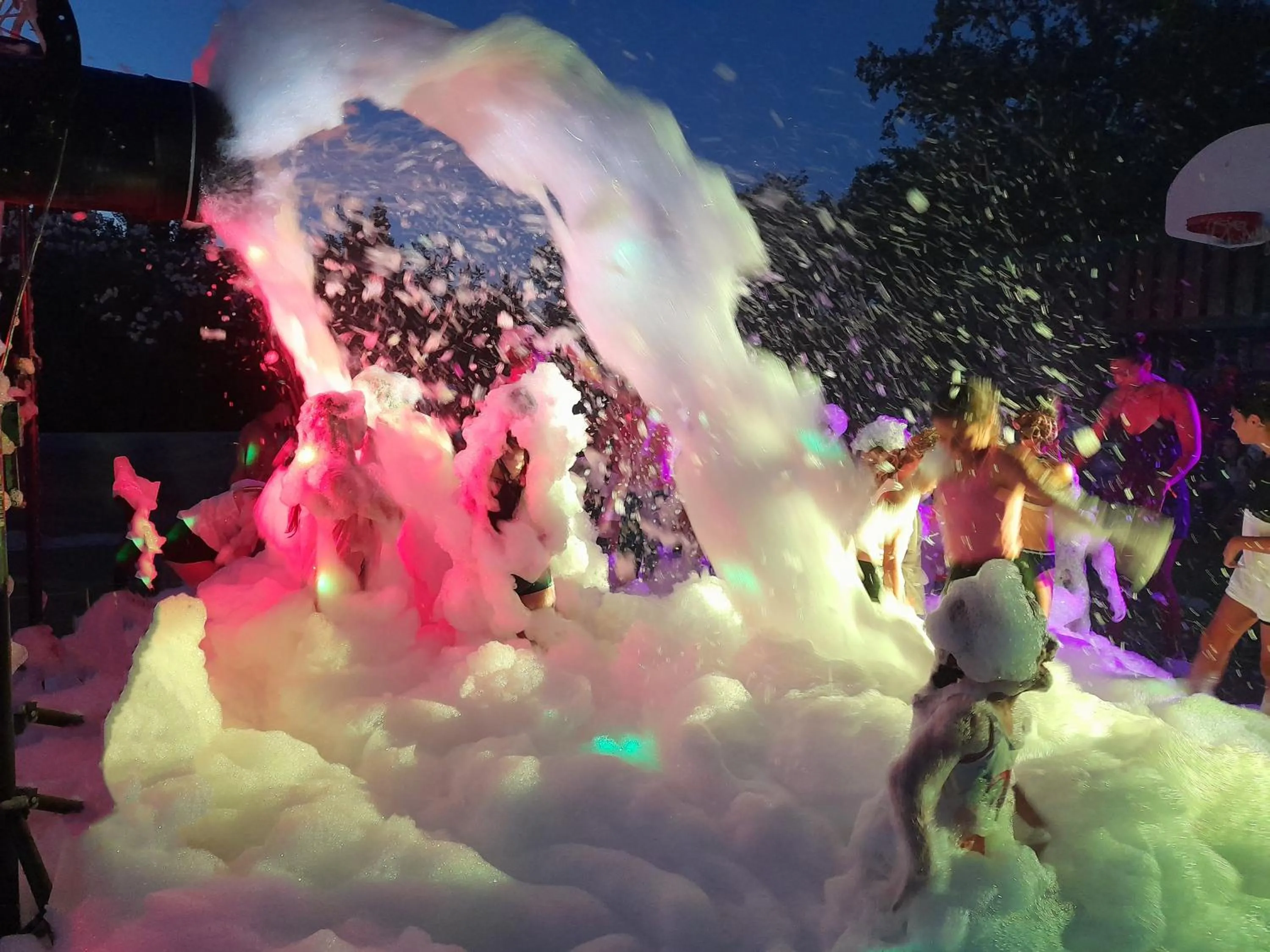 Evening entertainment in Azureva Le Grau du Roi