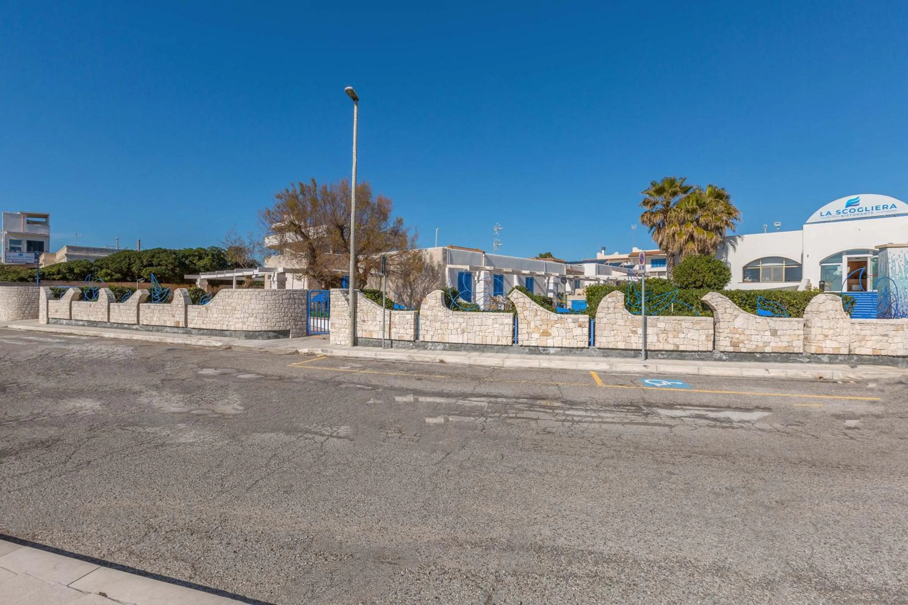 Property building in Residence La Scogliera