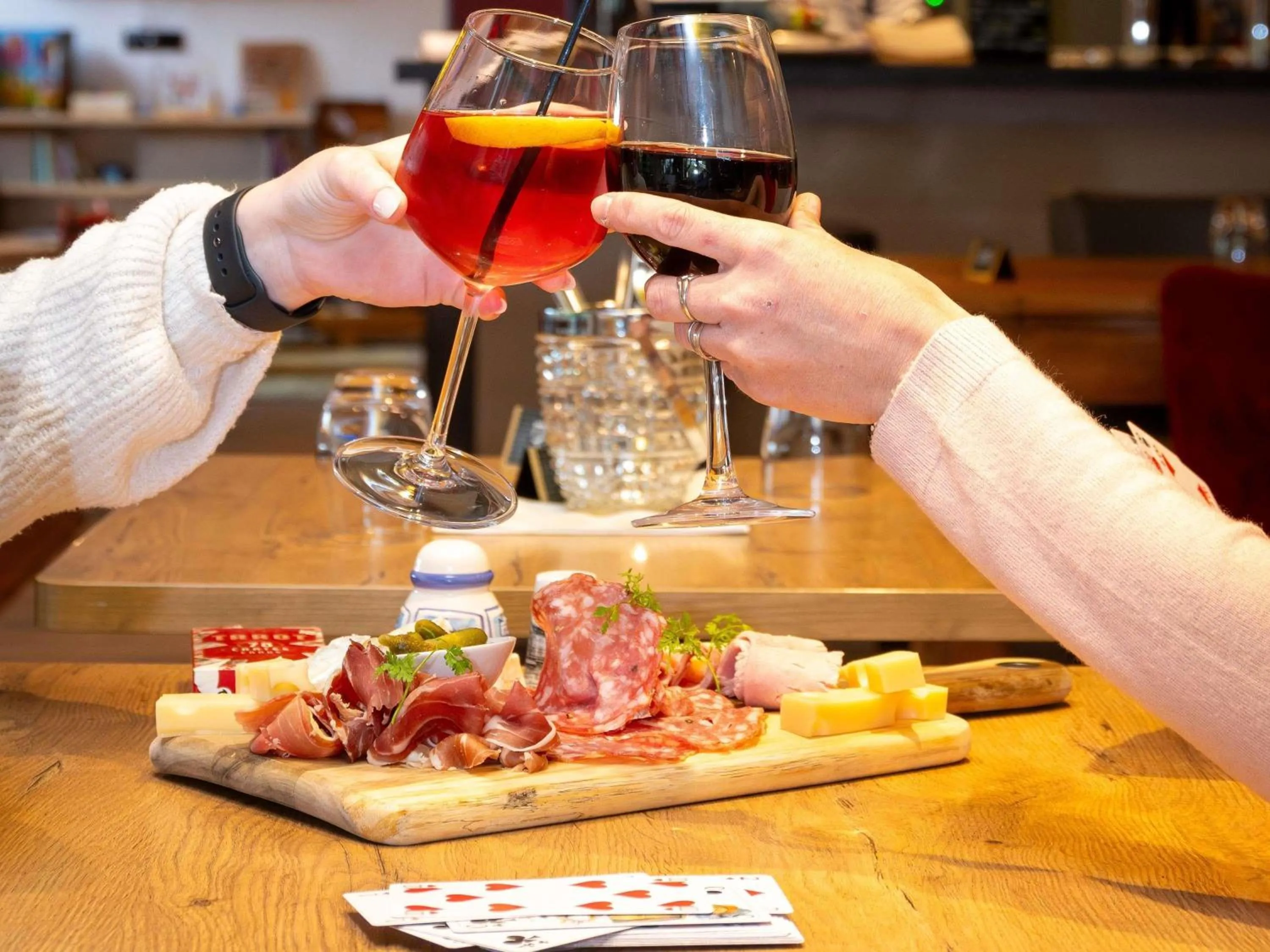Lounge or bar in greet Hotel Massieux Lyon Nord