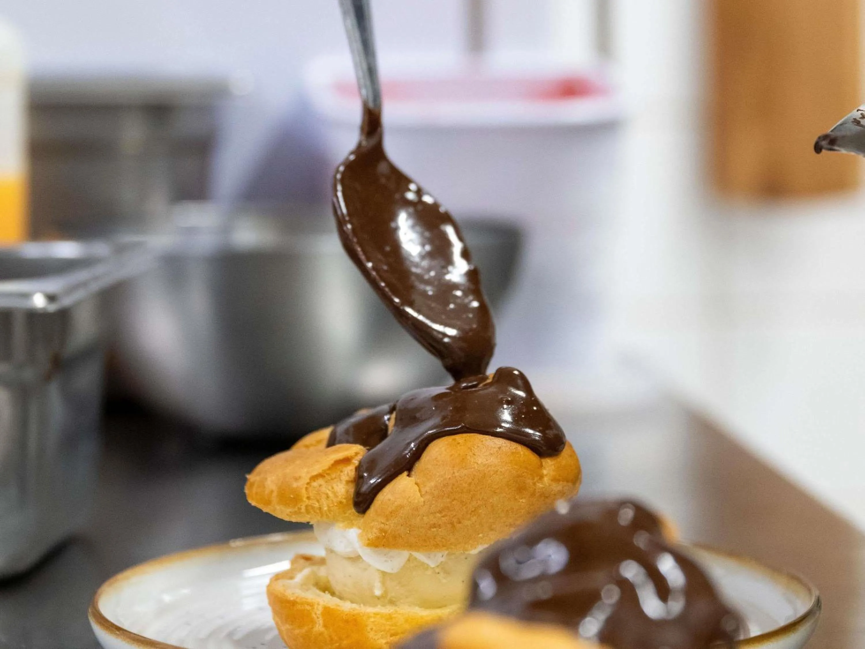 Property building in greet Hotel Massieux Lyon Nord