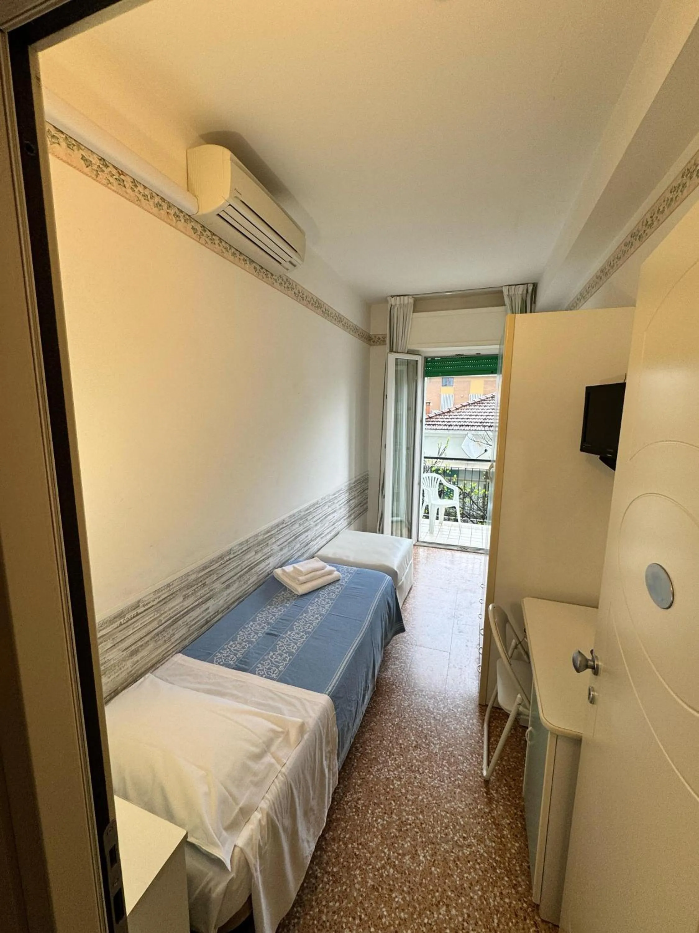 Bedroom, Bed in Hotel Urania Nuova Gestione