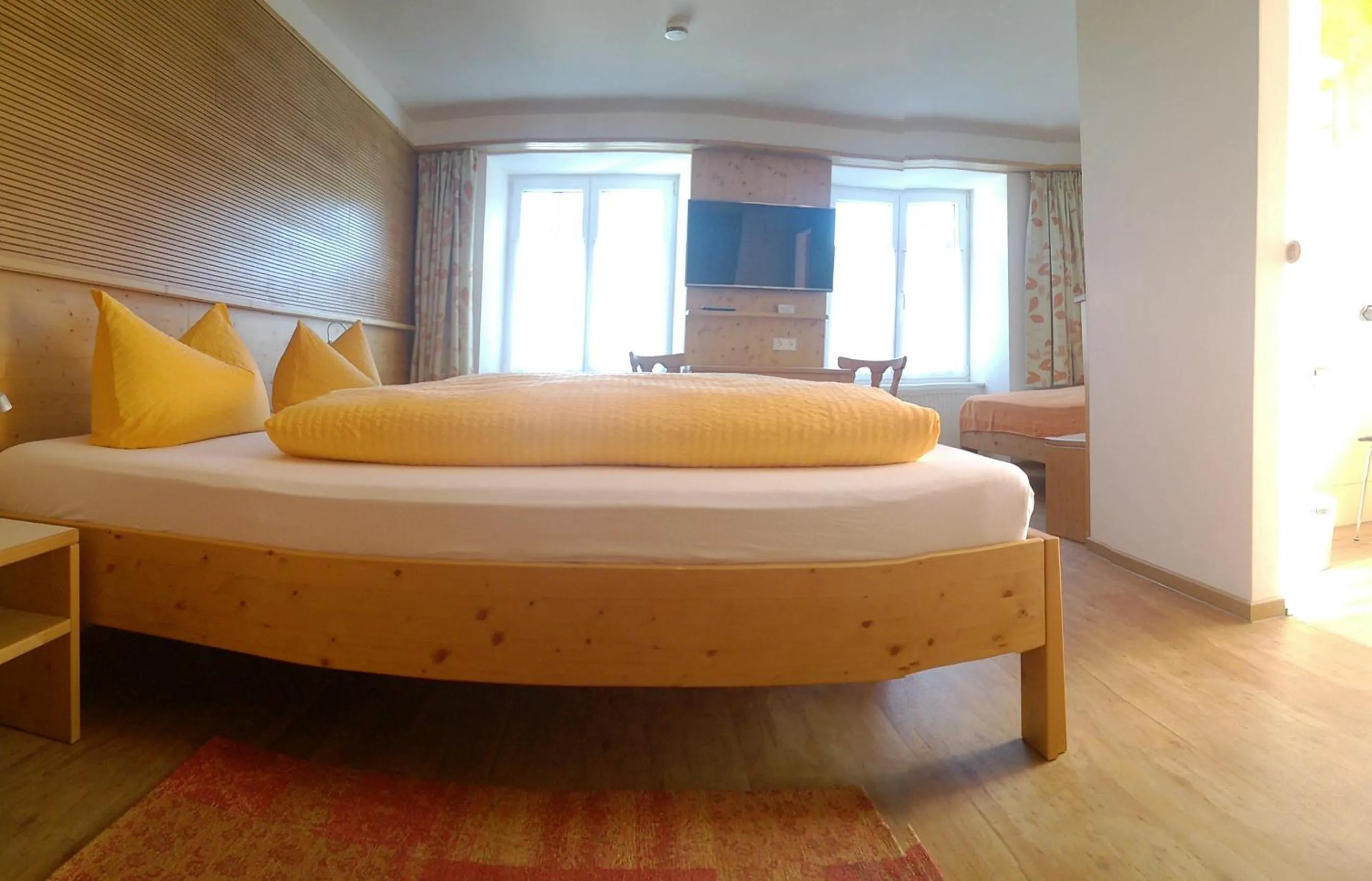 Bed in Gasthaus Storchen